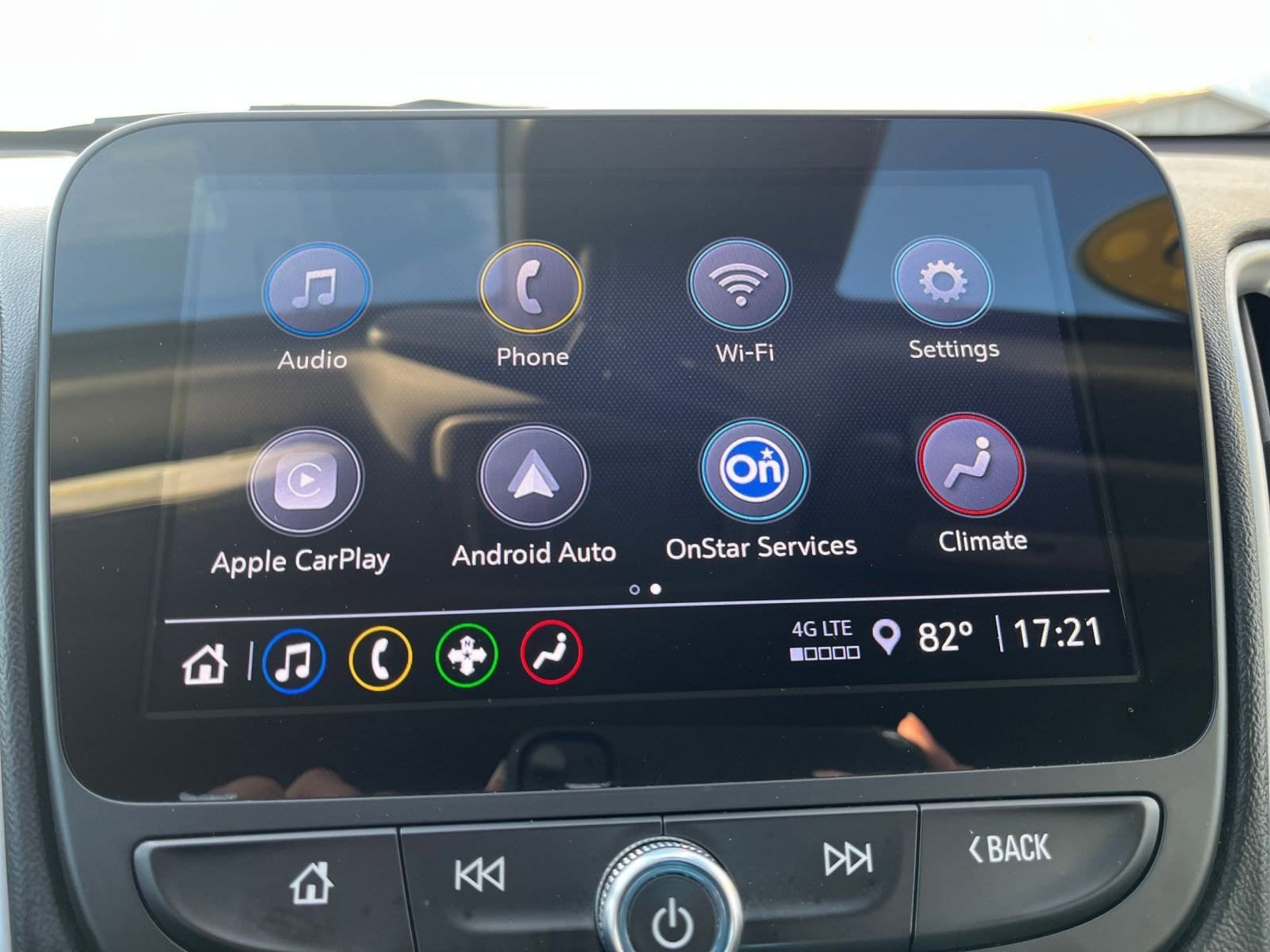 Thumbnail: 2023 Chevrolet Malibu - 21