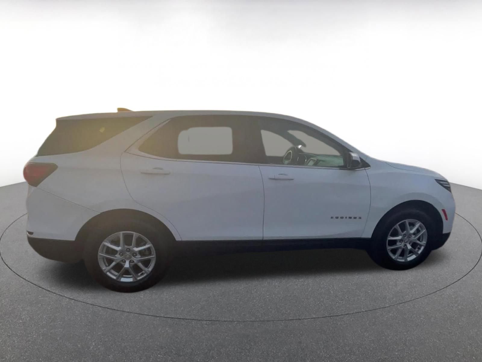 Thumbnail: 2023 Chevrolet Equinox - 16