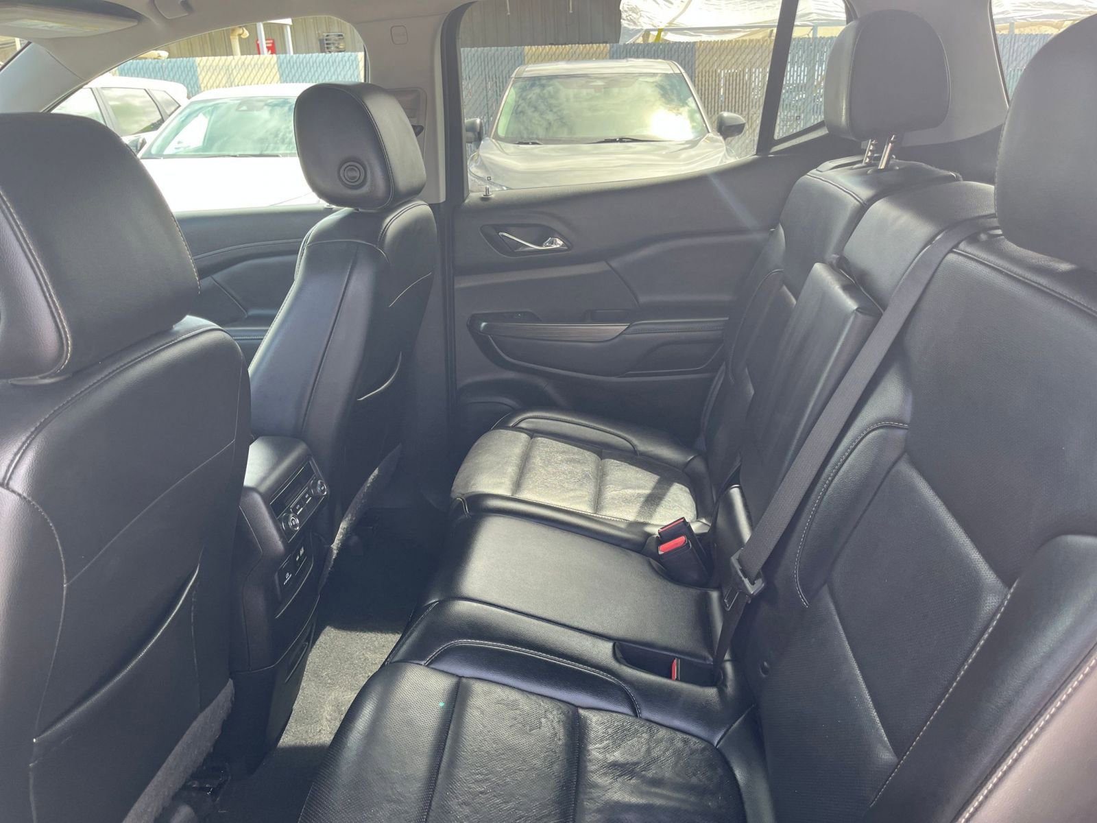 Thumbnail: 2023 GMC Acadia - 27