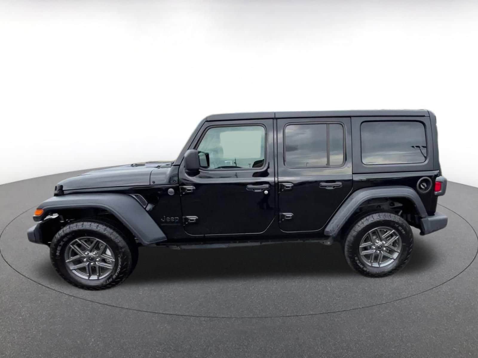 Thumbnail: 2025 Jeep Wrangler - 8