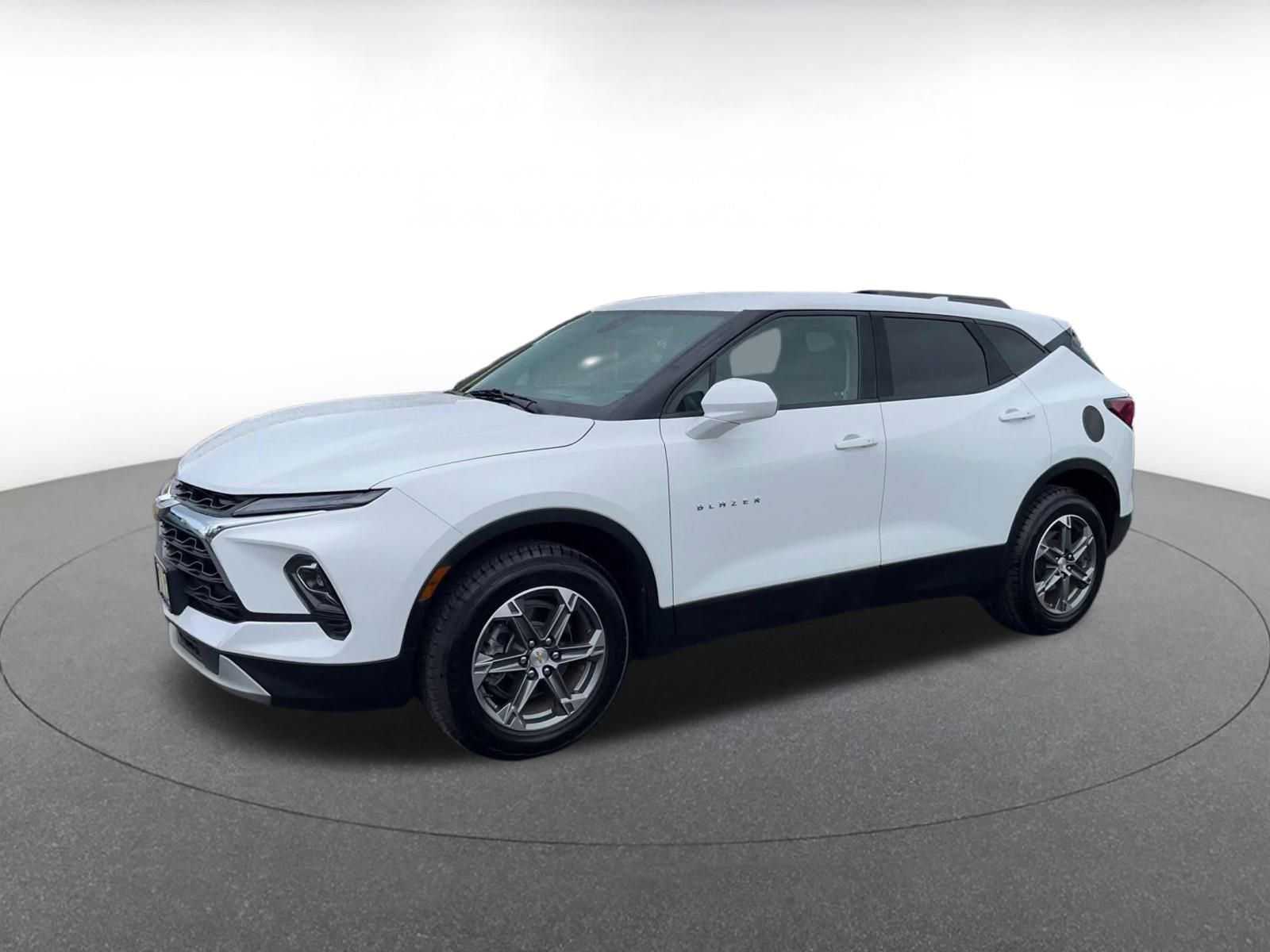 Thumbnail: 2023 Chevrolet Blazer - 8