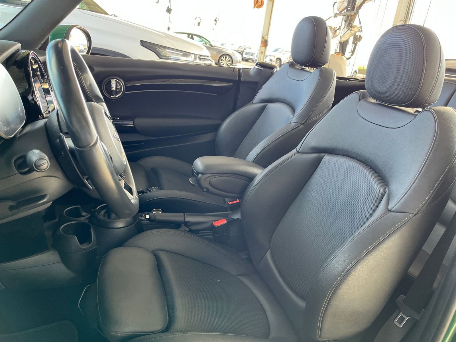 Thumbnail: 2024 MINI Cooper Convertible - 25