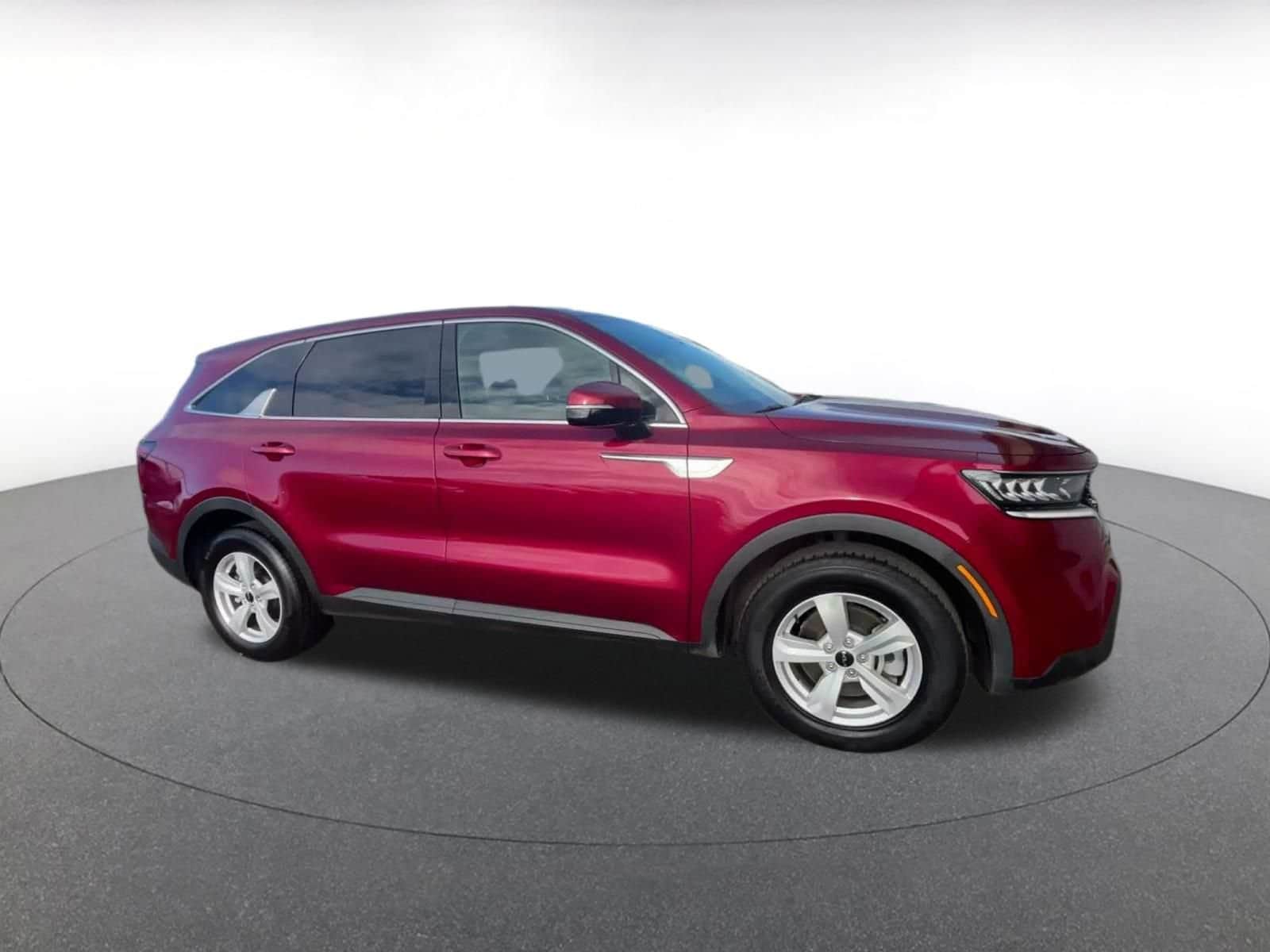 Thumbnail: 2023 Kia Sorento - 2
