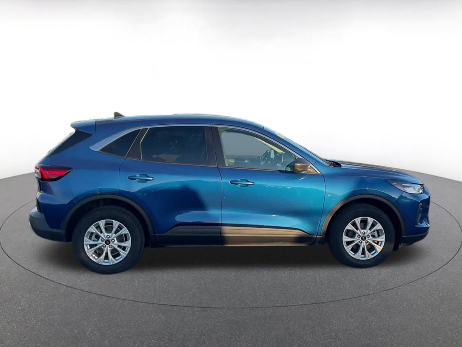 Thumbnail: 2023 Ford Escape - 16