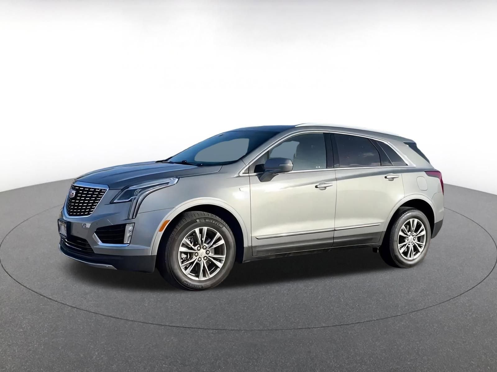 Thumbnail: 2023 Cadillac XT5 - 7