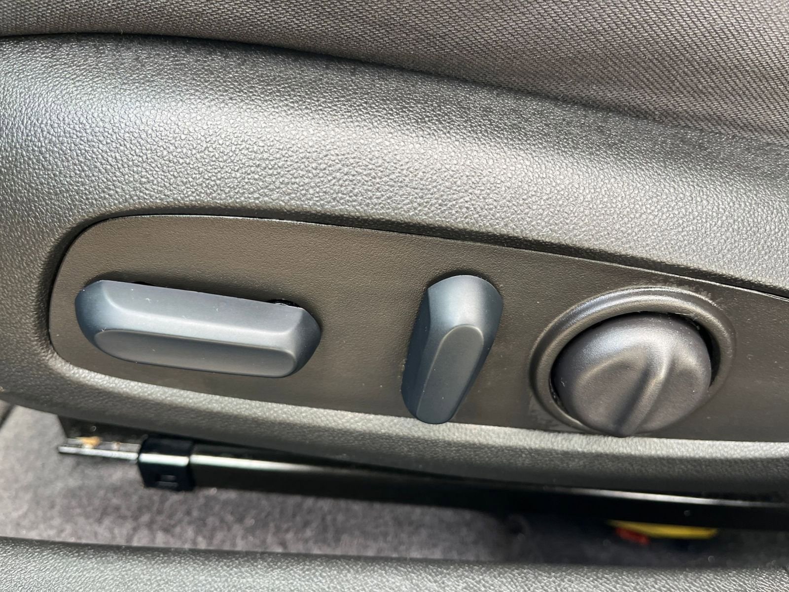 Thumbnail: 2023 Chevrolet Malibu - 23