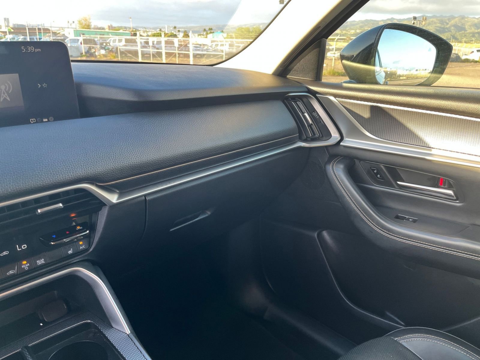 Thumbnail: 2025 Mazda CX-70 - 31