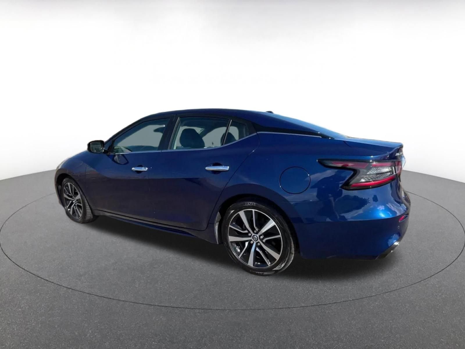 Thumbnail: 2023 Nissan Maxima - 10