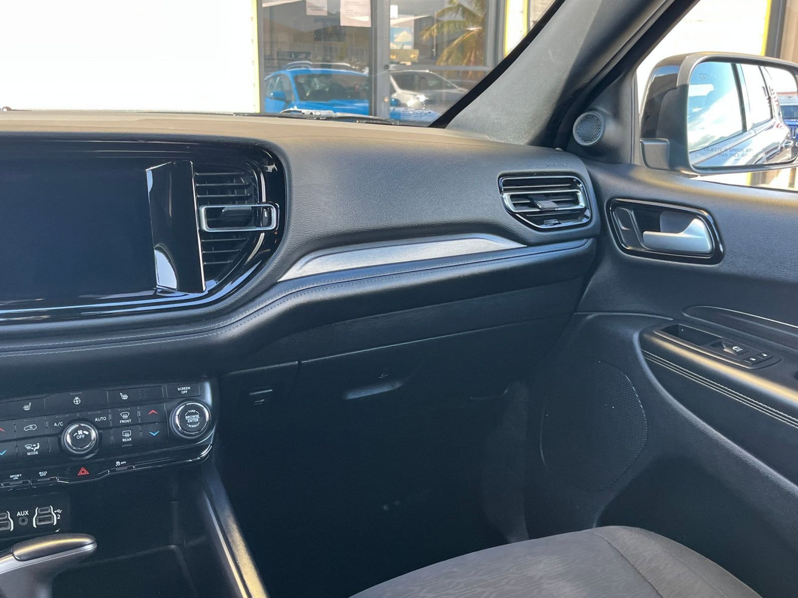 Thumbnail: 2023 Dodge Durango - 34