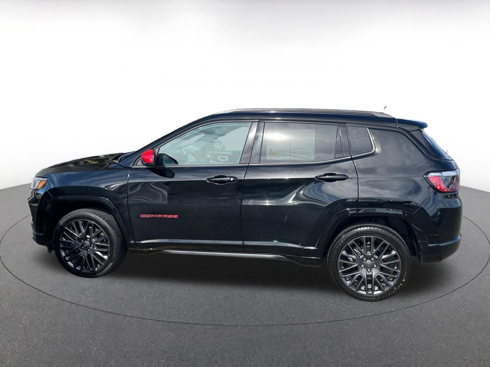 Thumbnail: 2023 Jeep Compass - 11