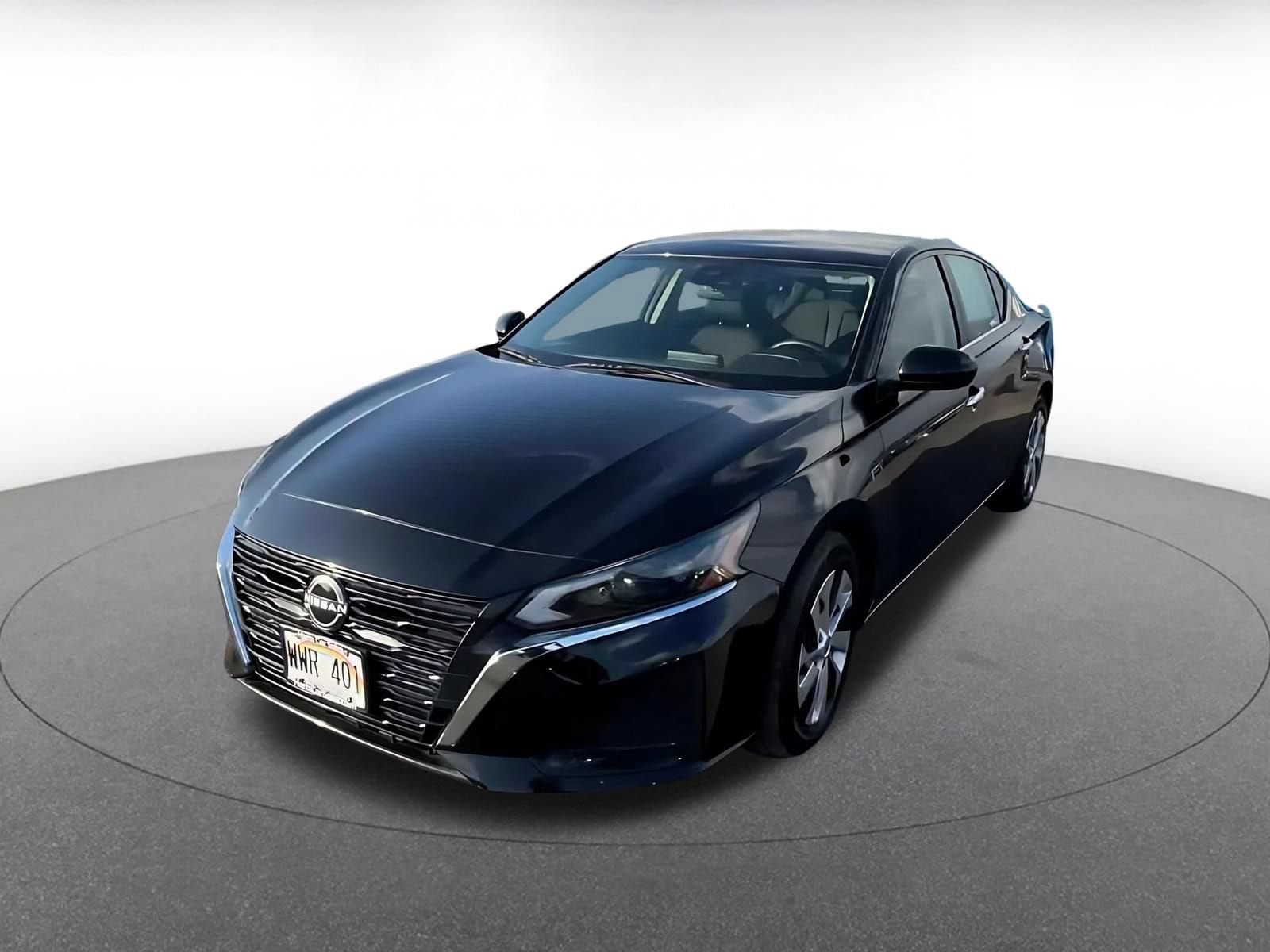 Thumbnail: 2023 Nissan Altima - 5