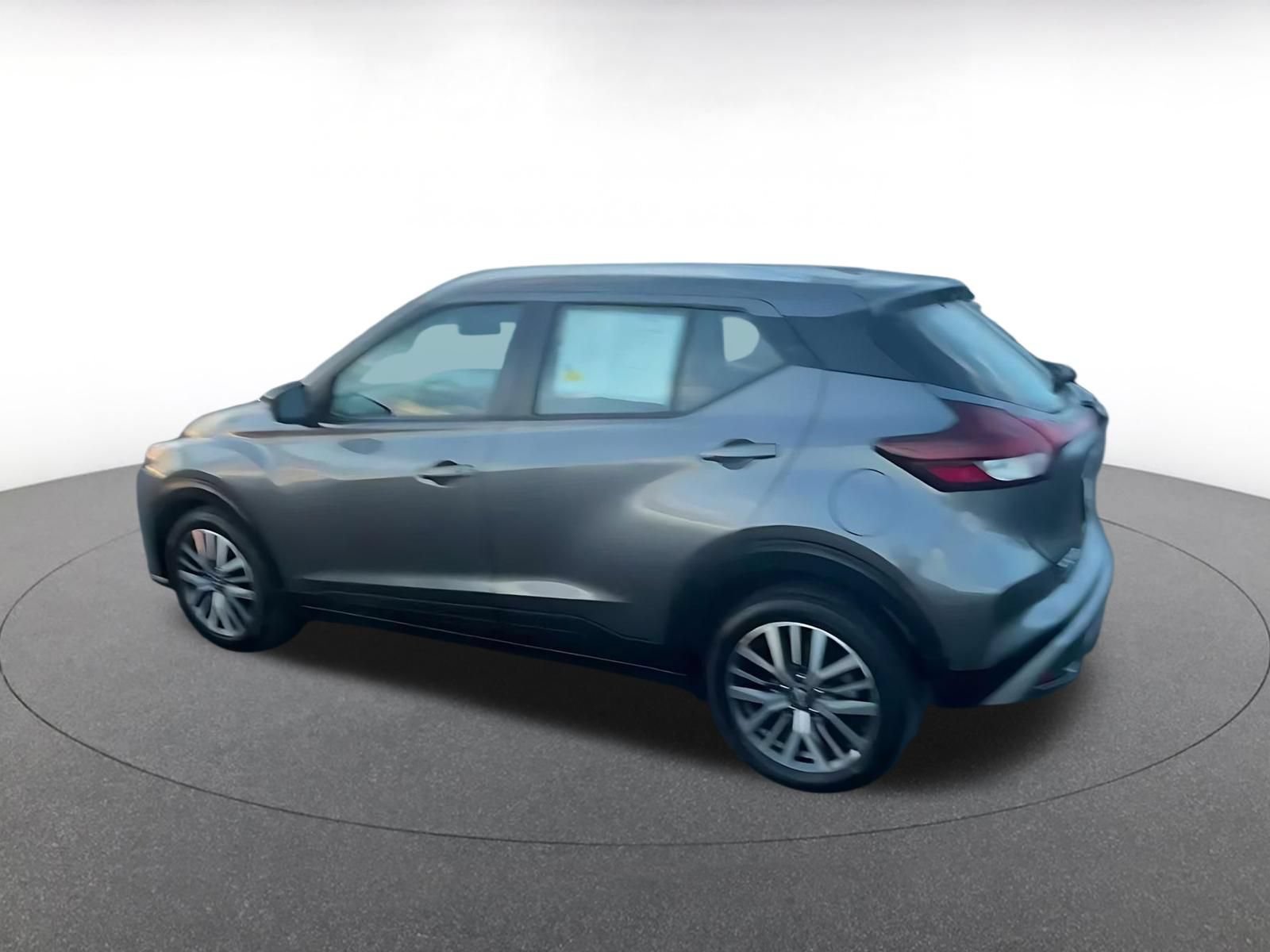 Thumbnail: 2024 Nissan Kicks - 9