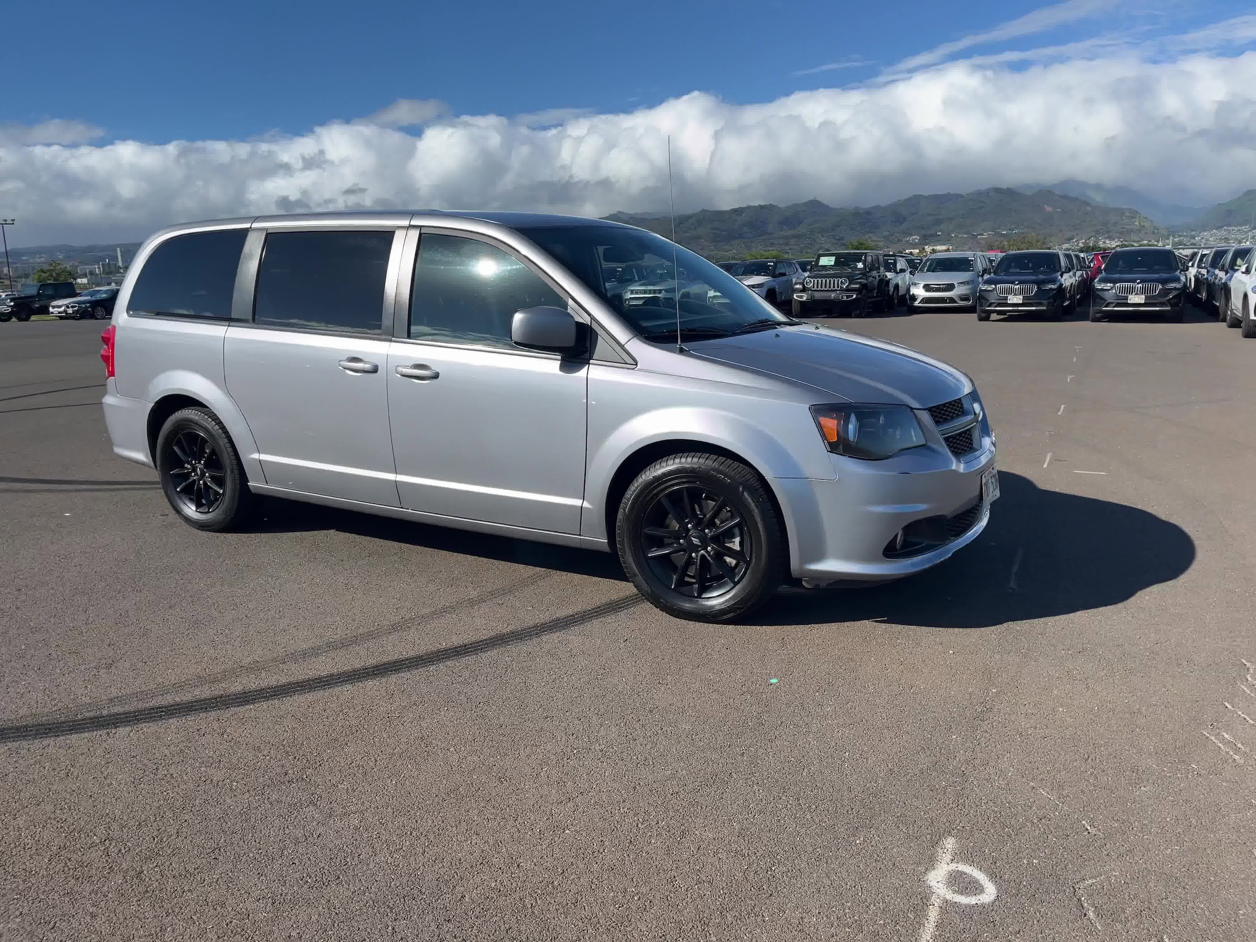 2019 Dodge Grand Caravan GT 2