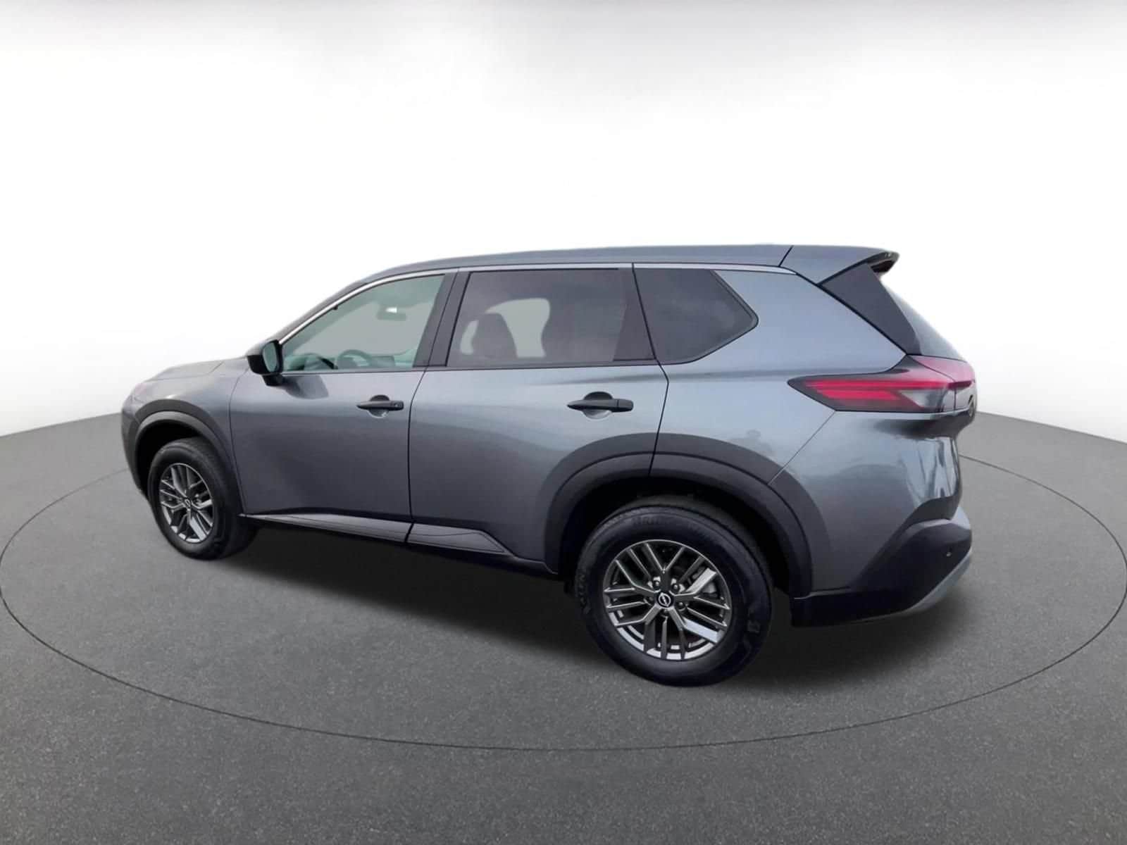 Thumbnail: 2023 Nissan Rogue - 10