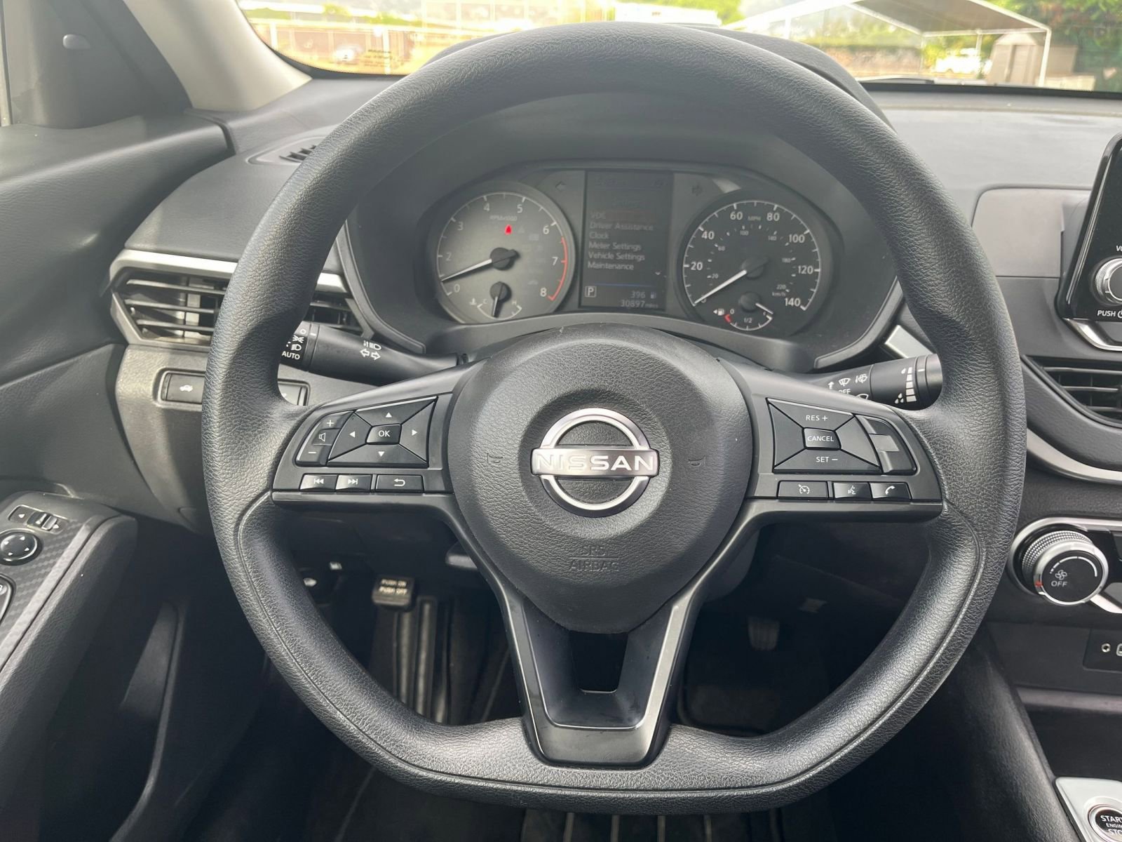 Thumbnail: 2023 Nissan Altima - 25