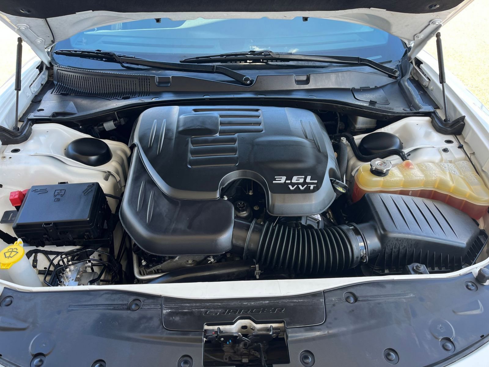 Thumbnail: 2022 Dodge Charger - 32