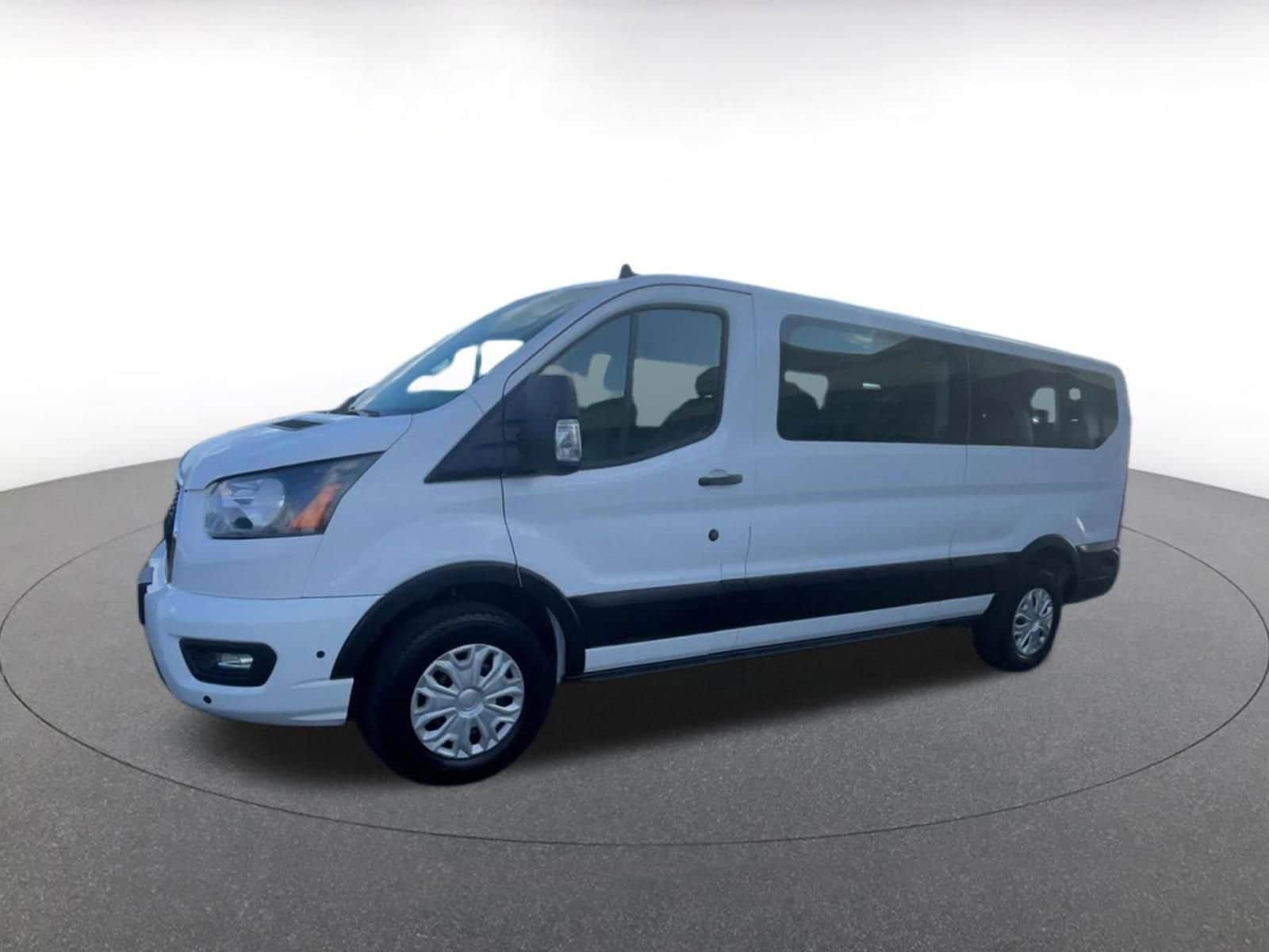 Thumbnail: 2024 Ford Econoline - 8