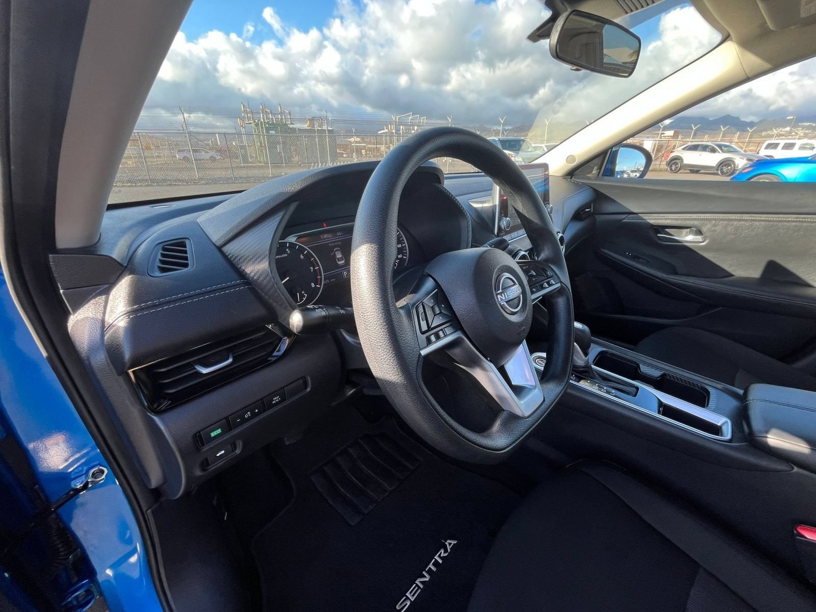 Thumbnail: 2025 Nissan Sentra - 33