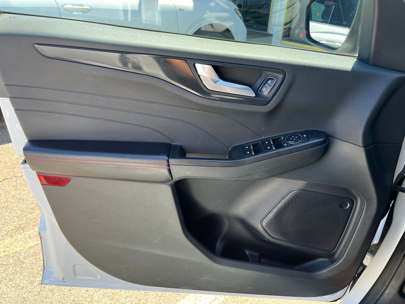 Thumbnail: 2023 Ford Escape - 20