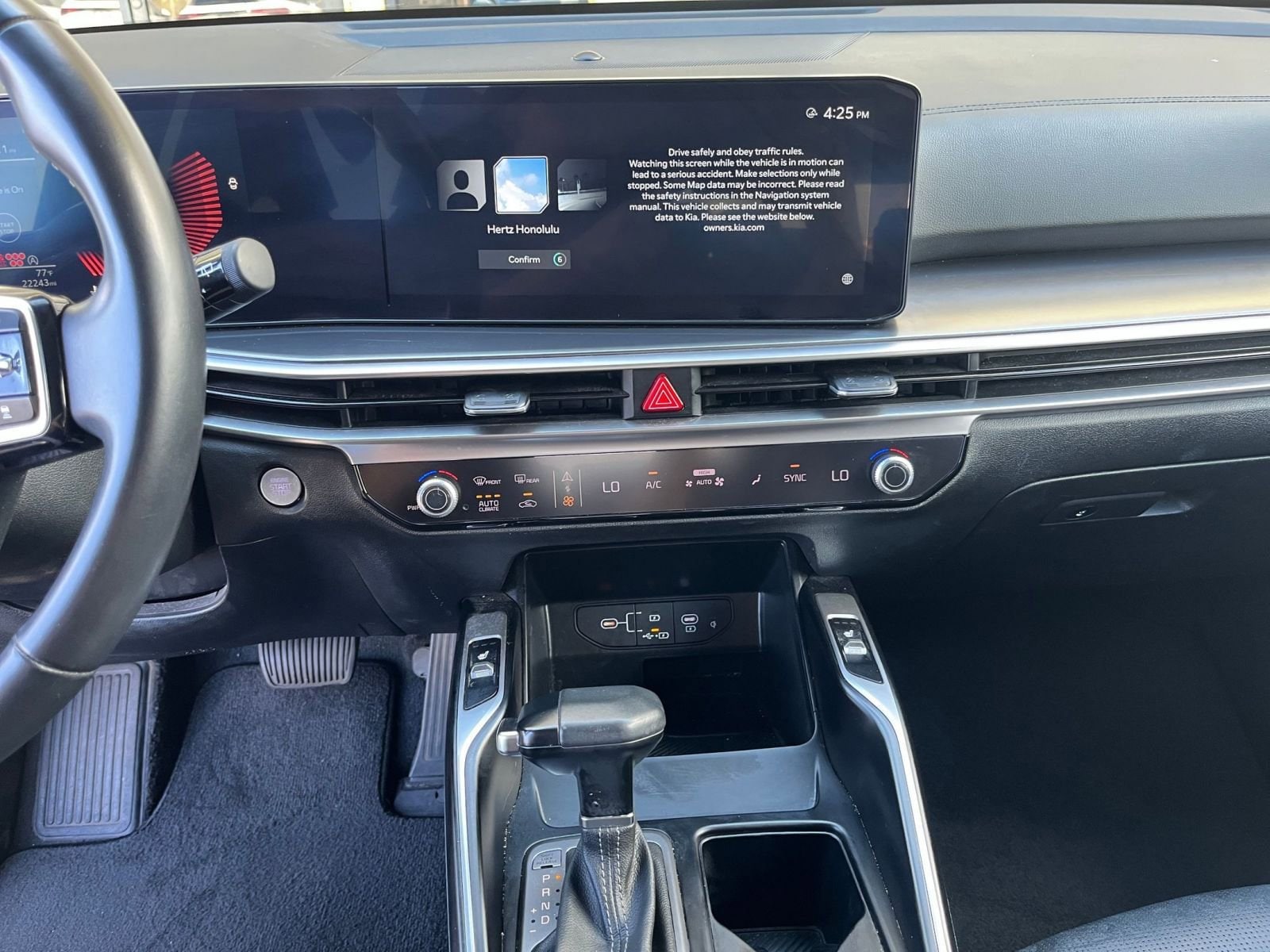 Thumbnail: 2024 Kia Sorento - 17