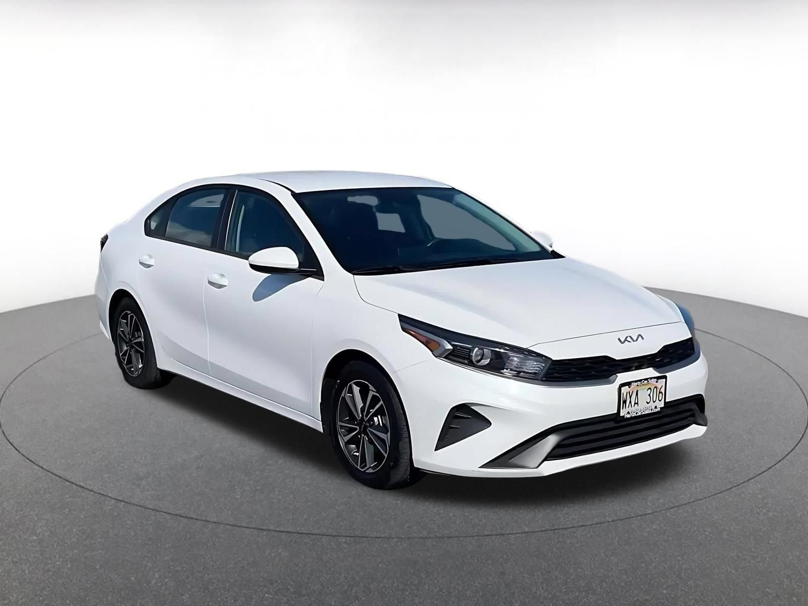 Thumbnail: 2024 Kia Forte - 3