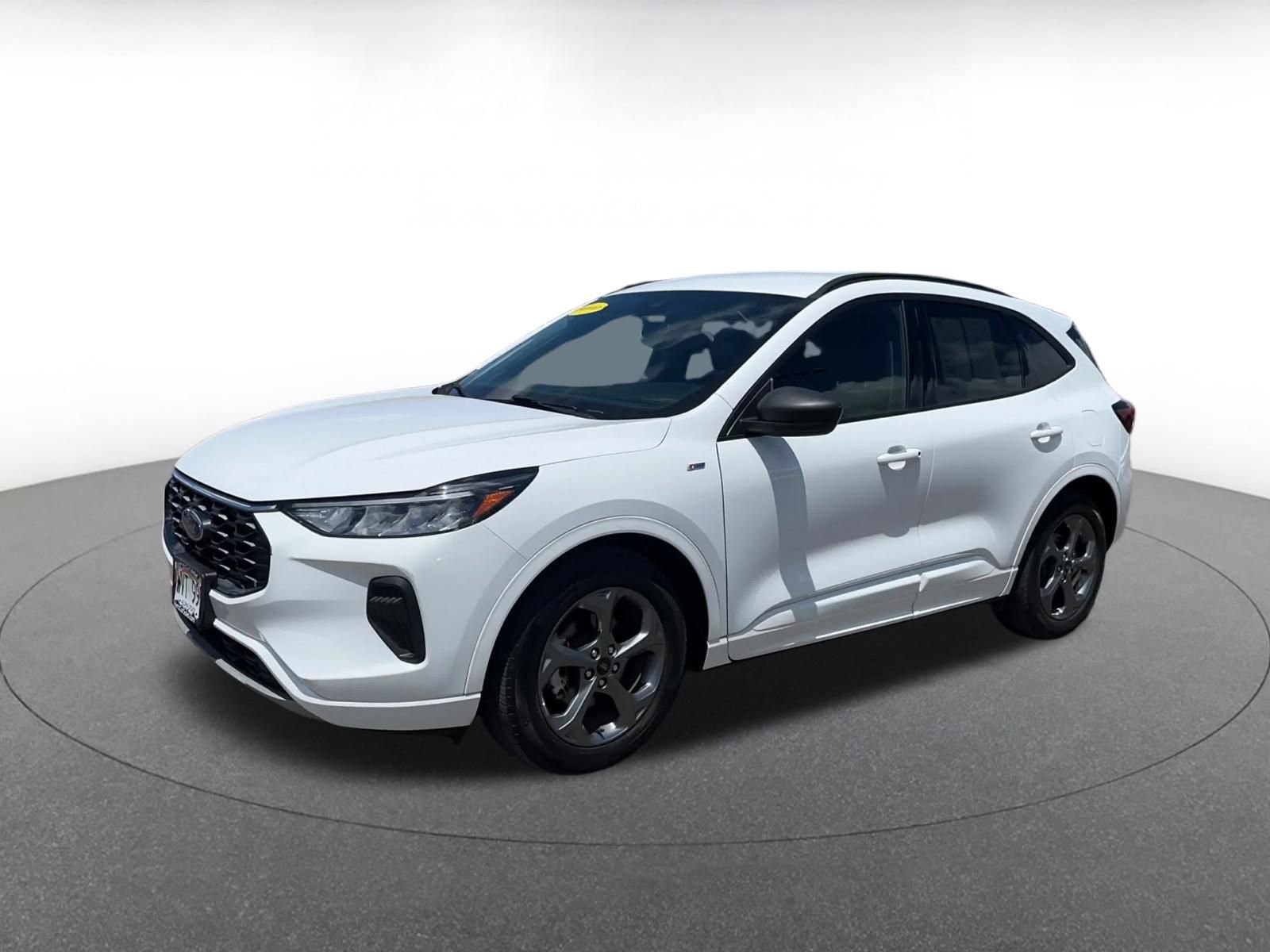 Thumbnail: 2023 Ford Escape - 8