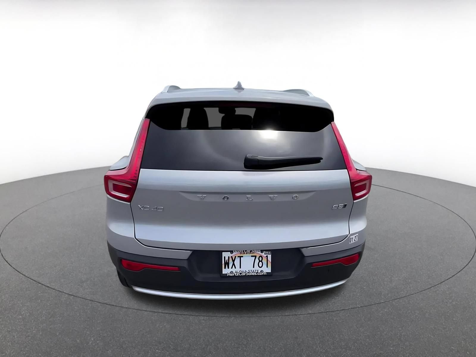 Thumbnail: 2024 Volvo XC40 - 12