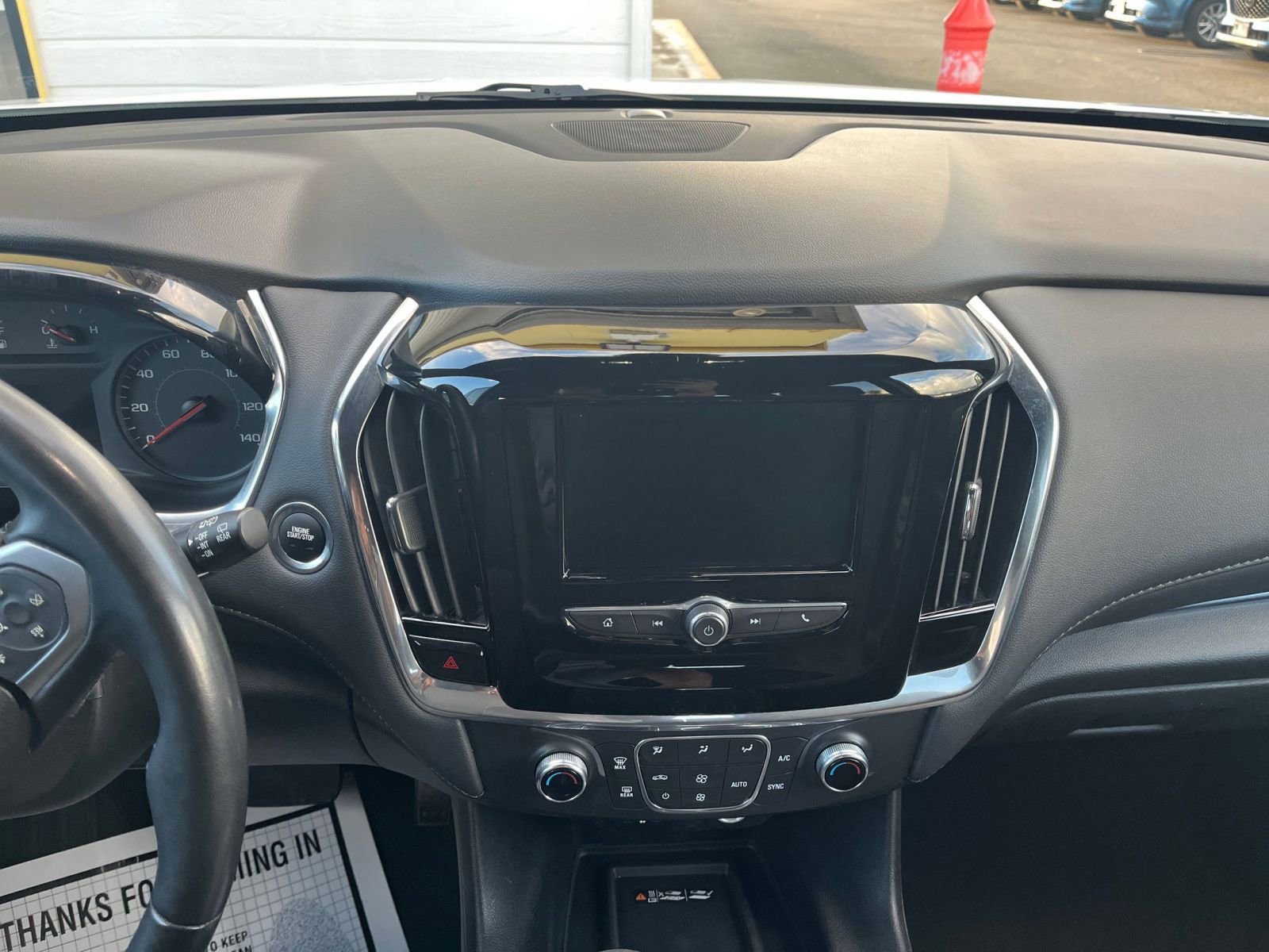 Thumbnail: 2023 Chevrolet Traverse - 18