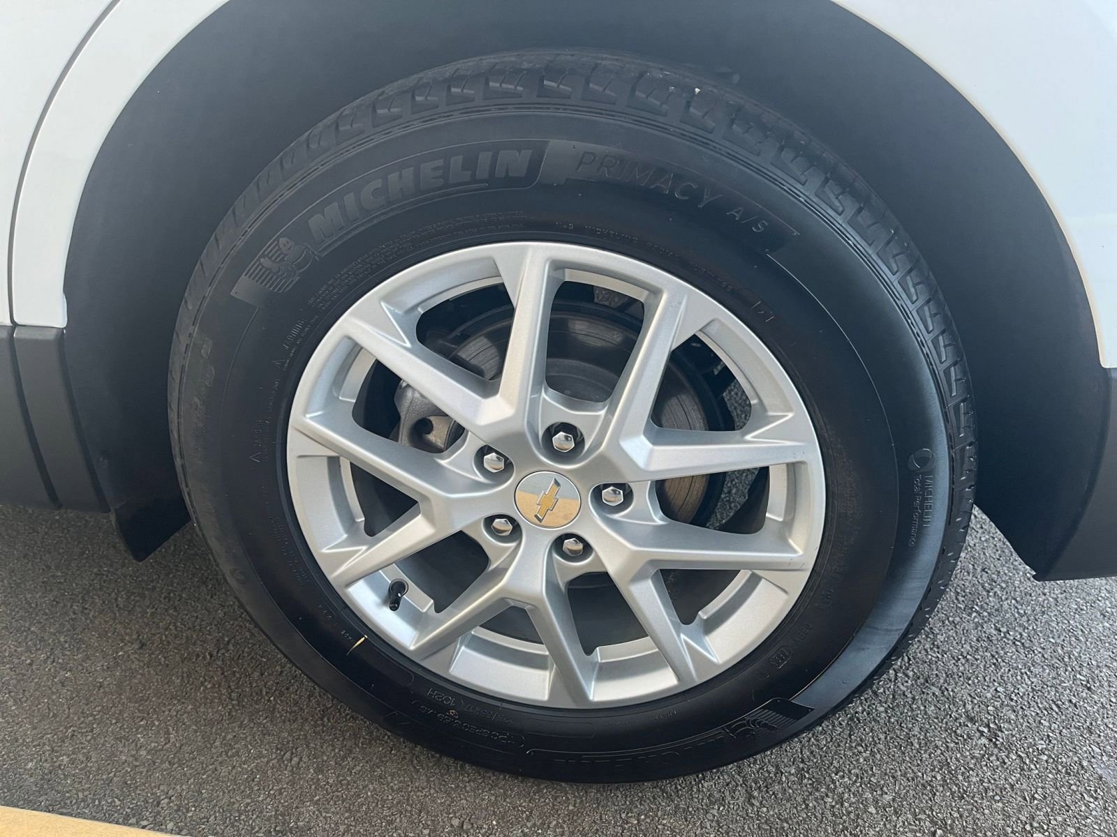 Thumbnail: 2023 Chevrolet Equinox - 29