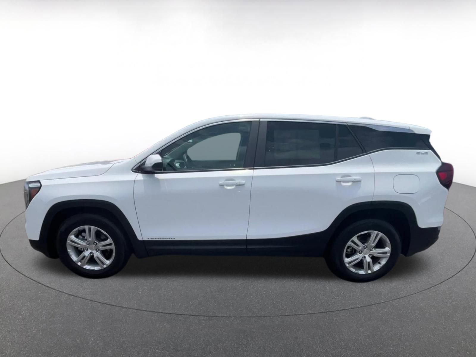 Thumbnail: 2024 GMC Terrain - 9