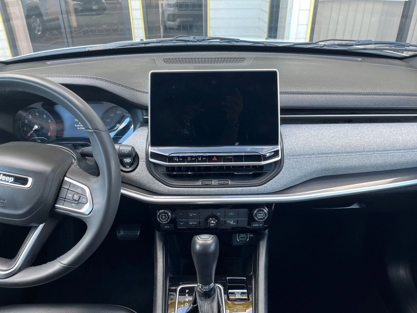 Thumbnail: 2023 Jeep Compass - 18