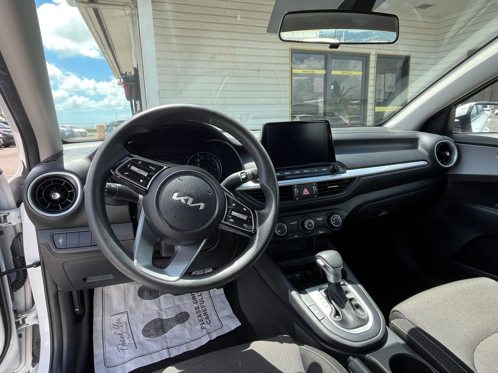 Thumbnail: 2024 Kia Forte - 32