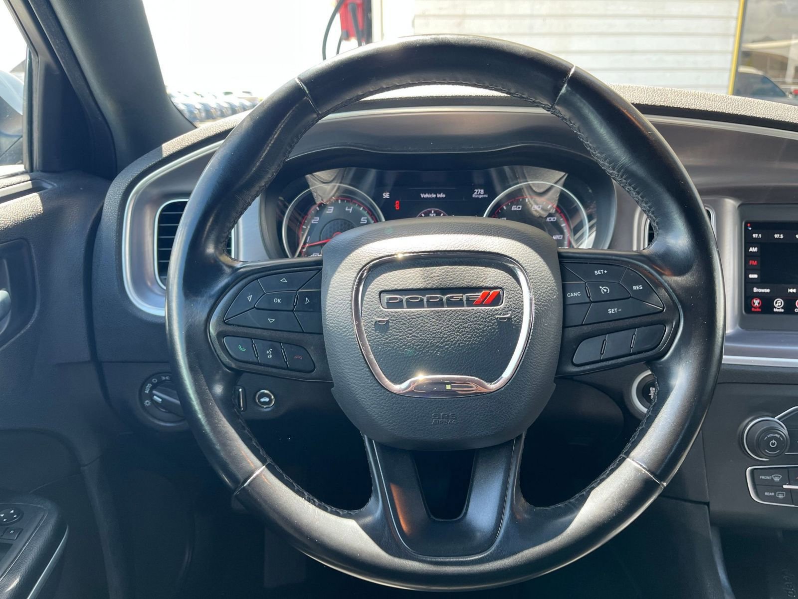 Thumbnail: 2022 Dodge Charger - 28