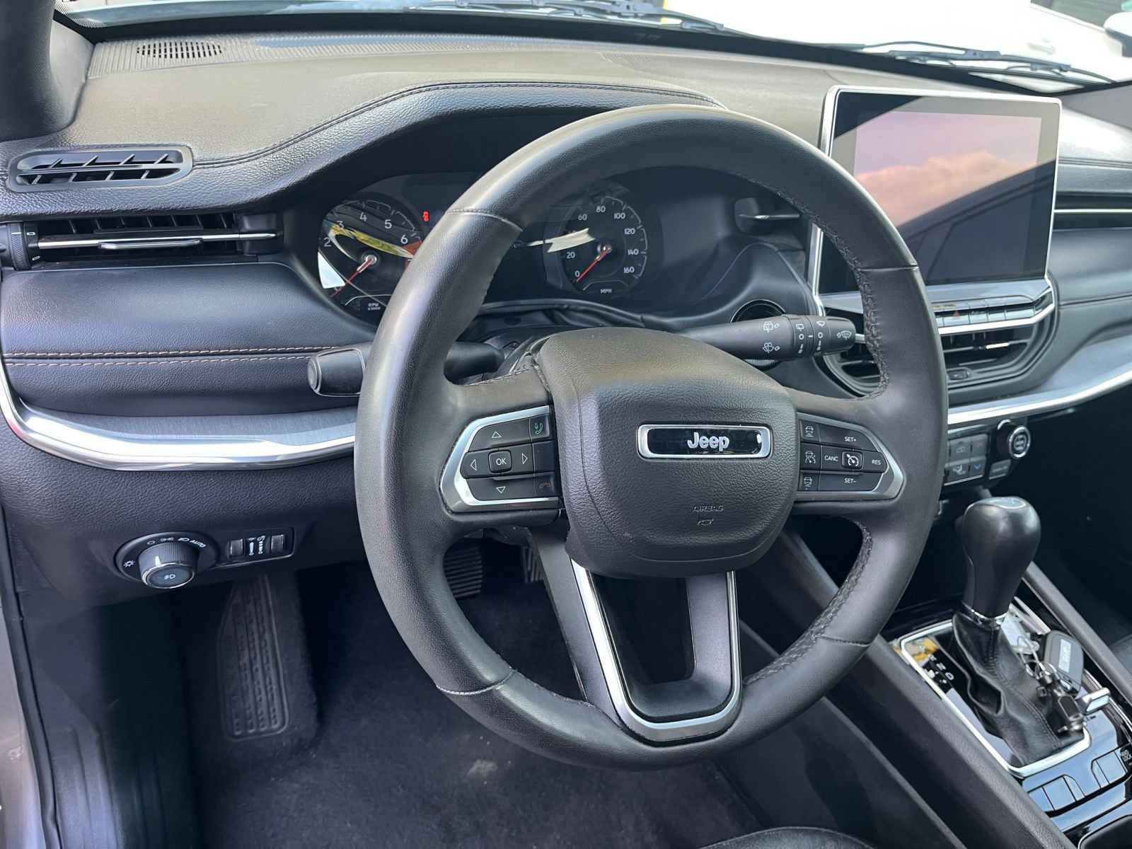 Thumbnail: 2023 Jeep Compass - 34