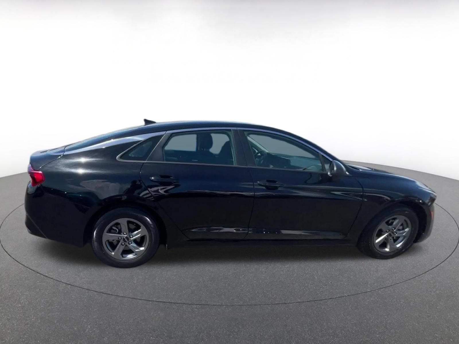 Thumbnail: 2023 Kia K5 - 13