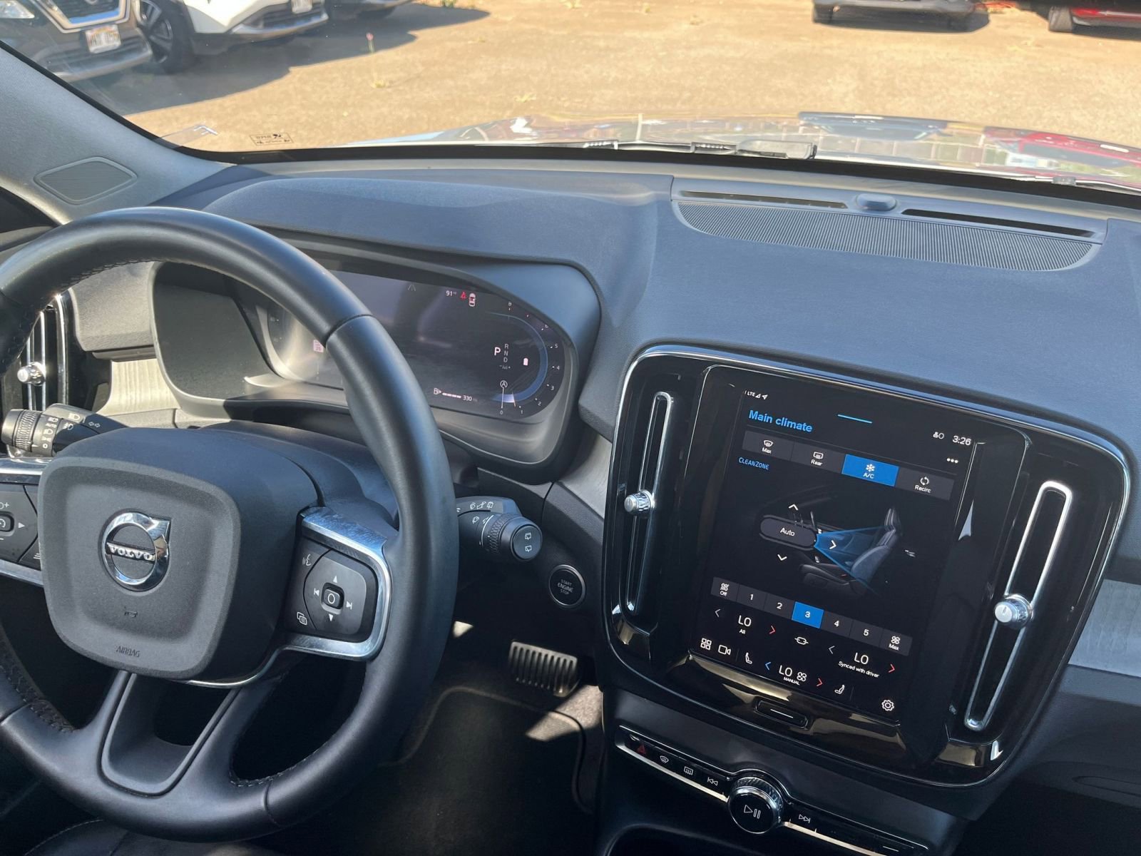 Thumbnail: 2024 Volvo XC40 - 34