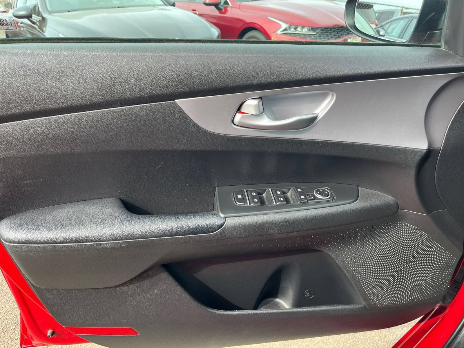Thumbnail: 2024 Kia Forte - 18