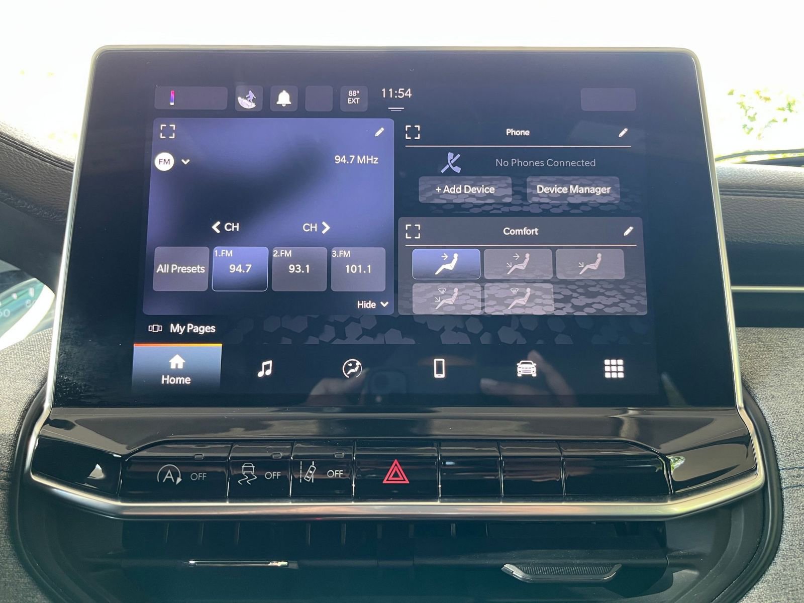 Thumbnail: 2023 Jeep Compass - 21