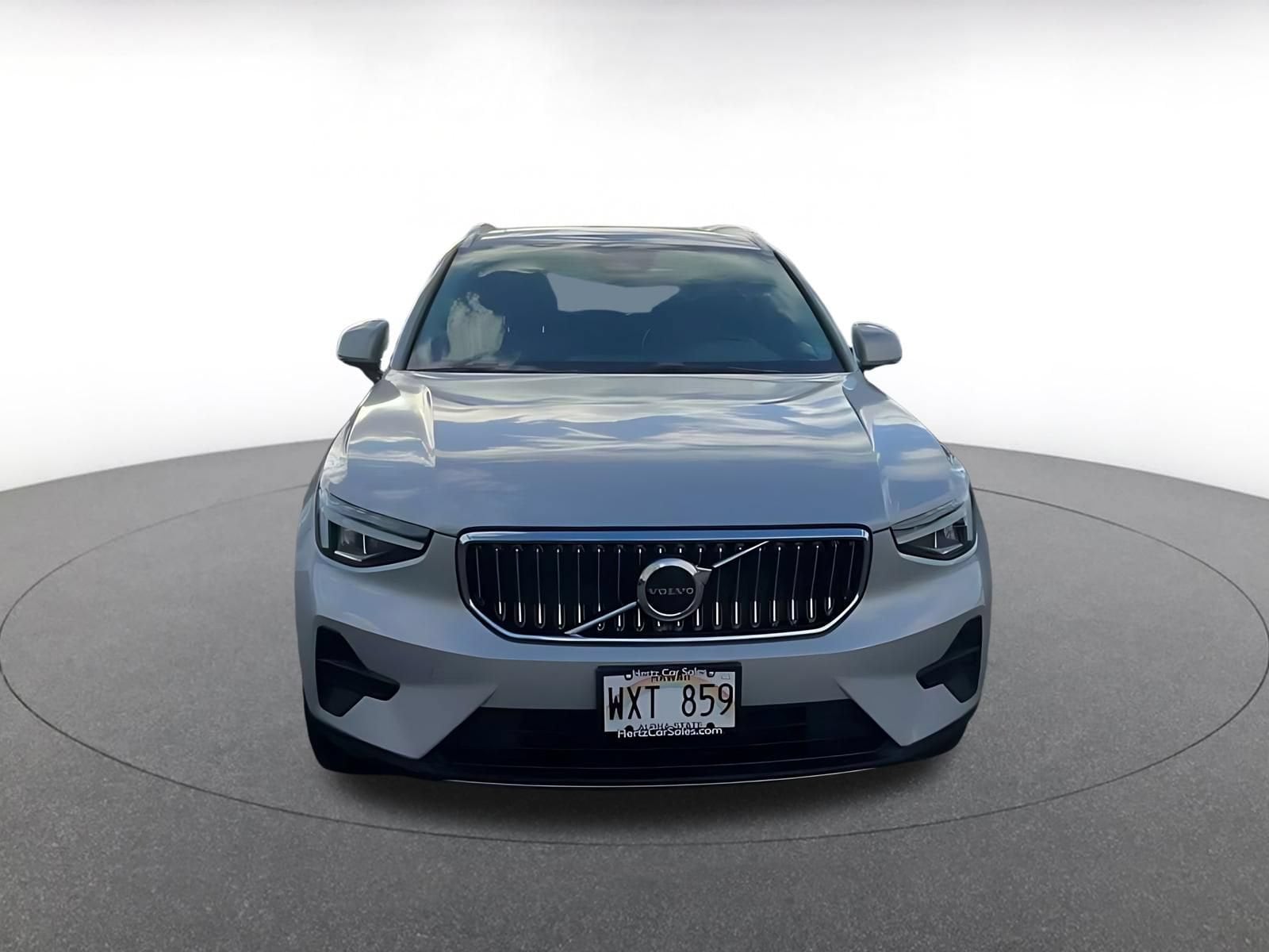Thumbnail: 2024 Volvo XC40 - 4