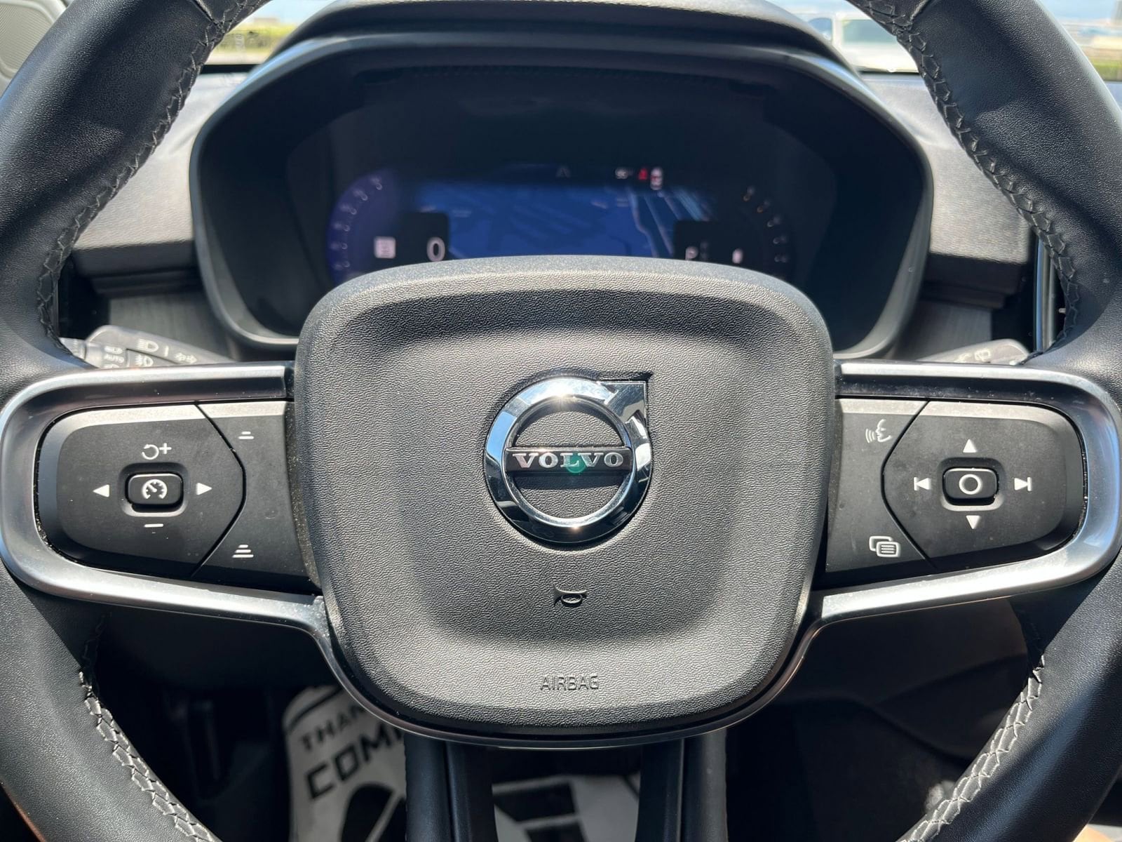 Thumbnail: 2024 Volvo XC40 - 30