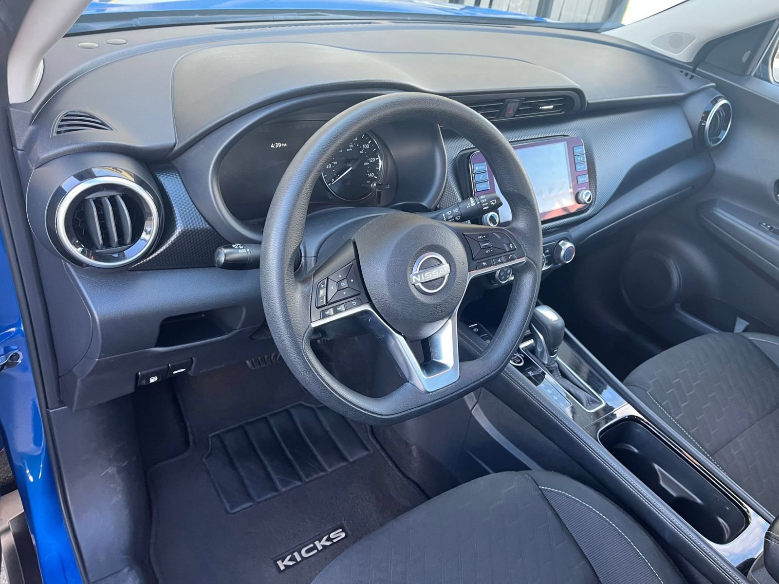Thumbnail: 2024 Nissan Kicks - 32