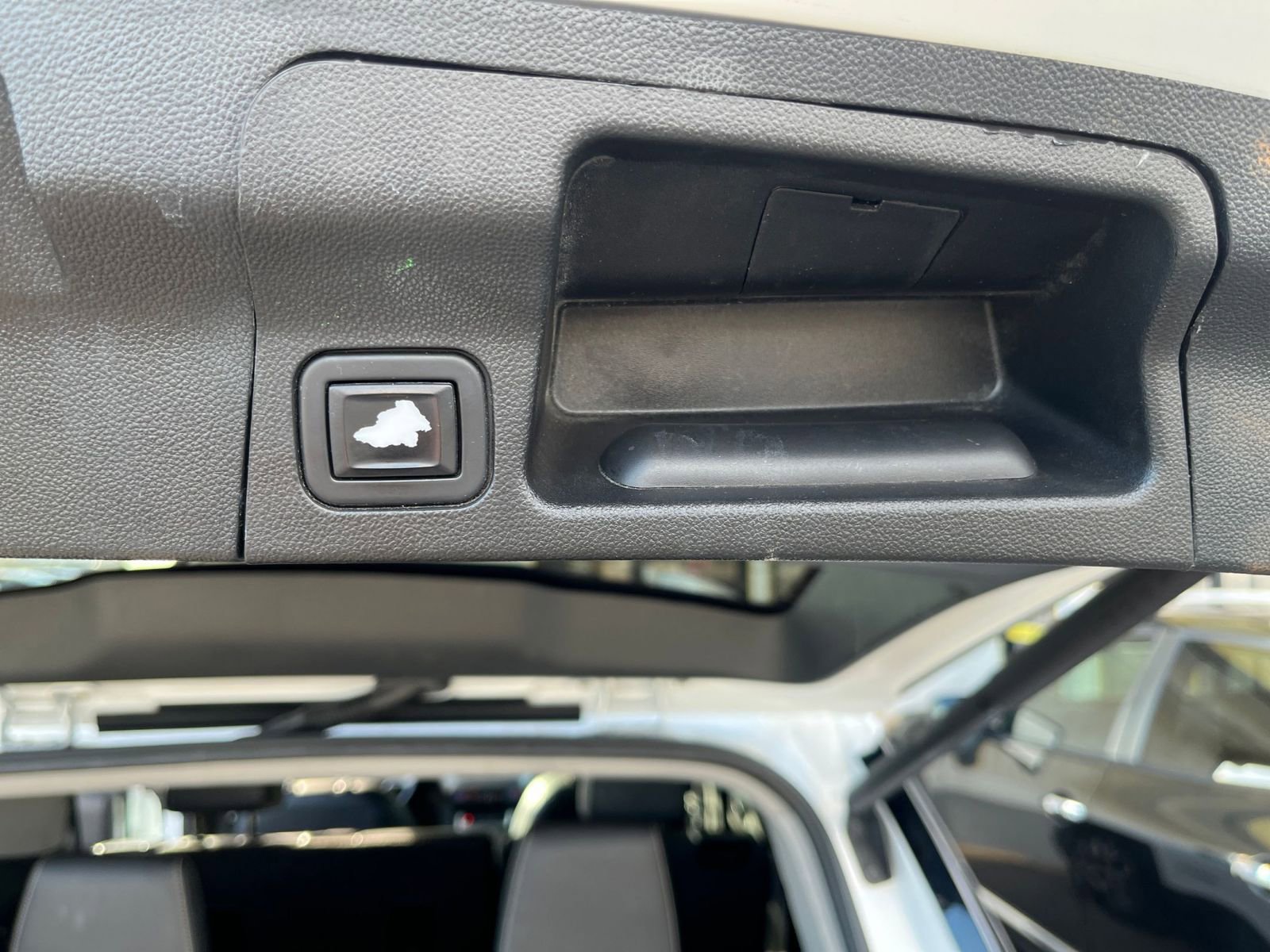 Thumbnail: 2023 GMC Acadia - 24