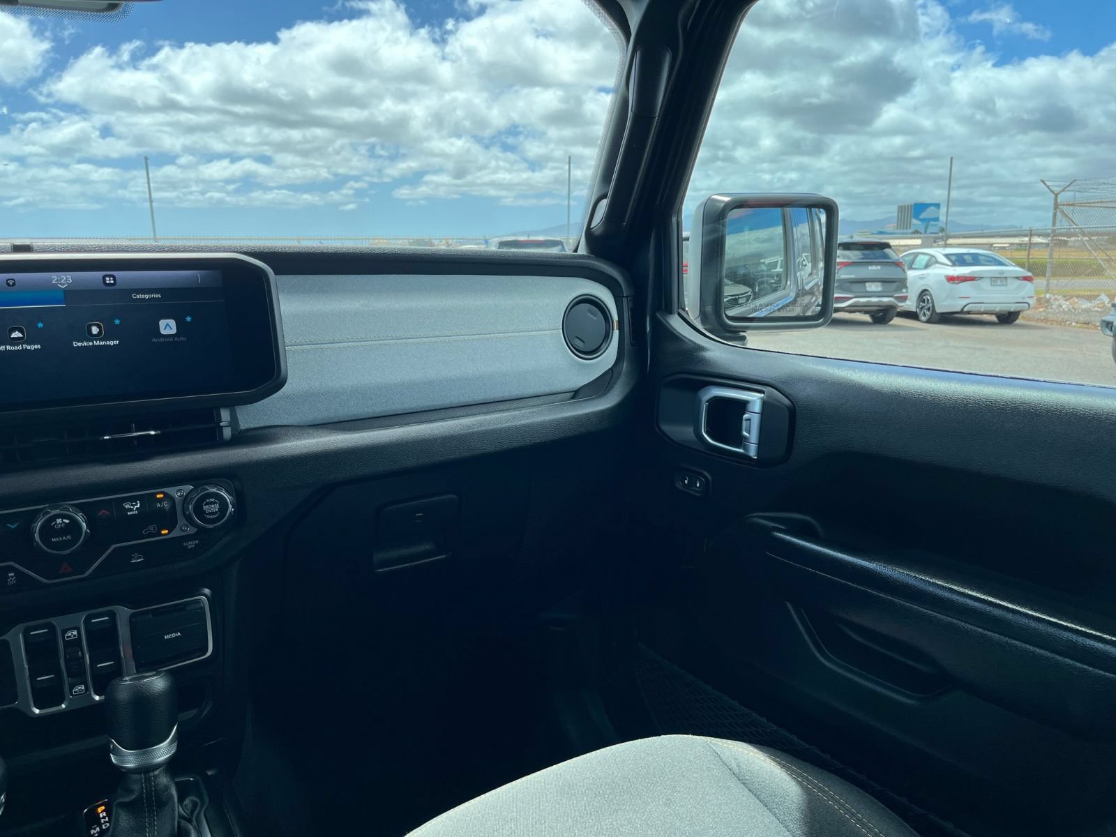 Thumbnail: 2025 Jeep Wrangler - 26