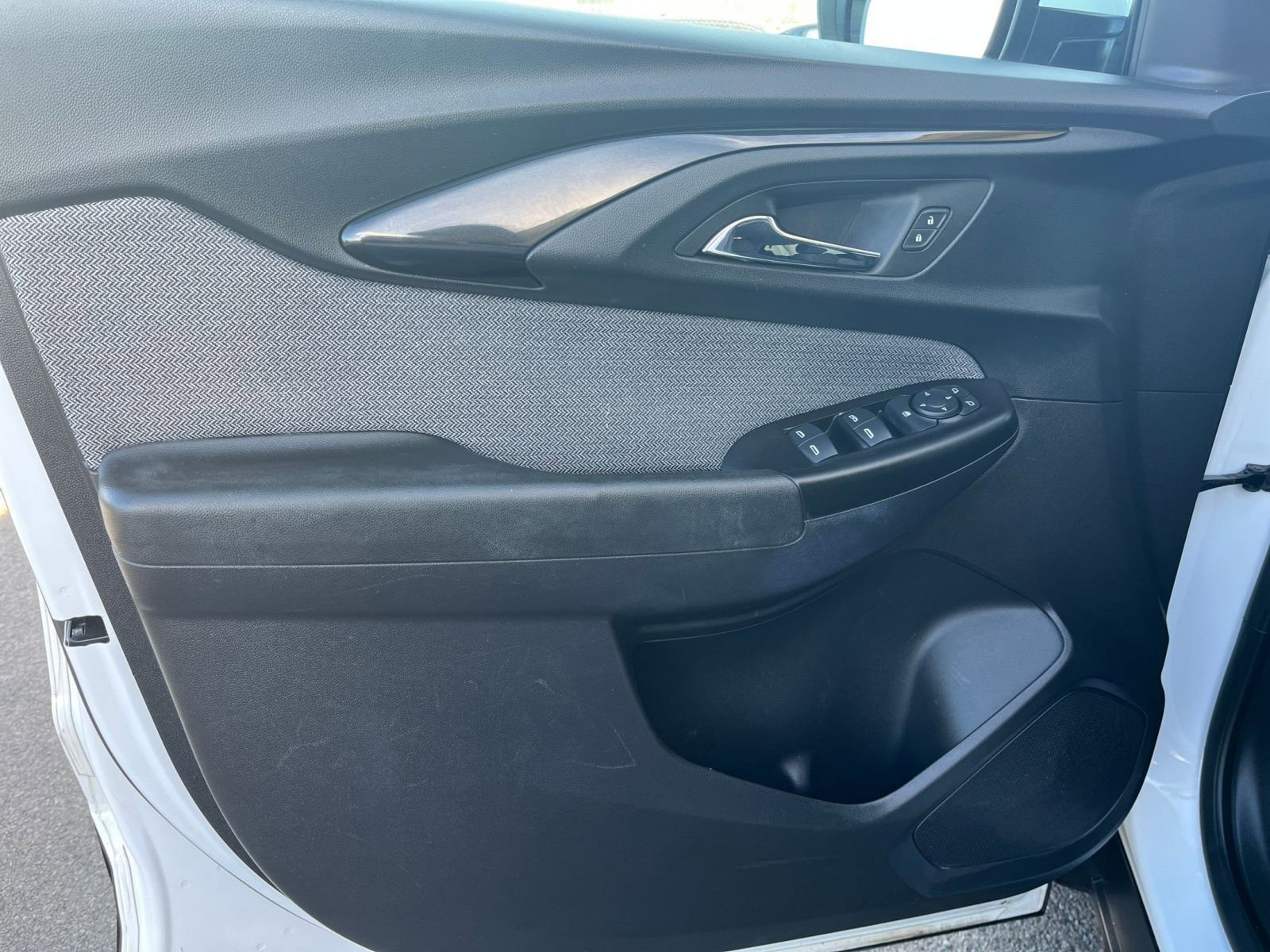 Thumbnail: 2023 Chevrolet TrailBlazer - 20