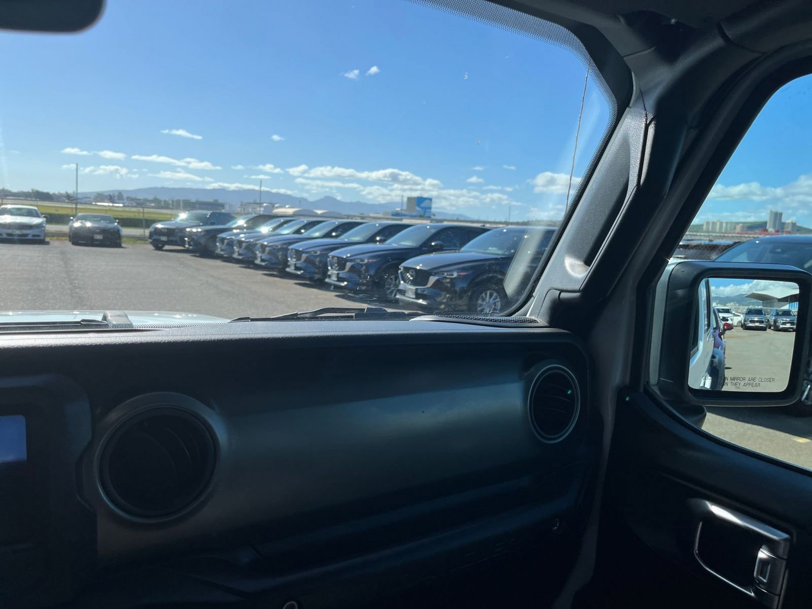 Thumbnail: 2023 Jeep Wrangler - 34