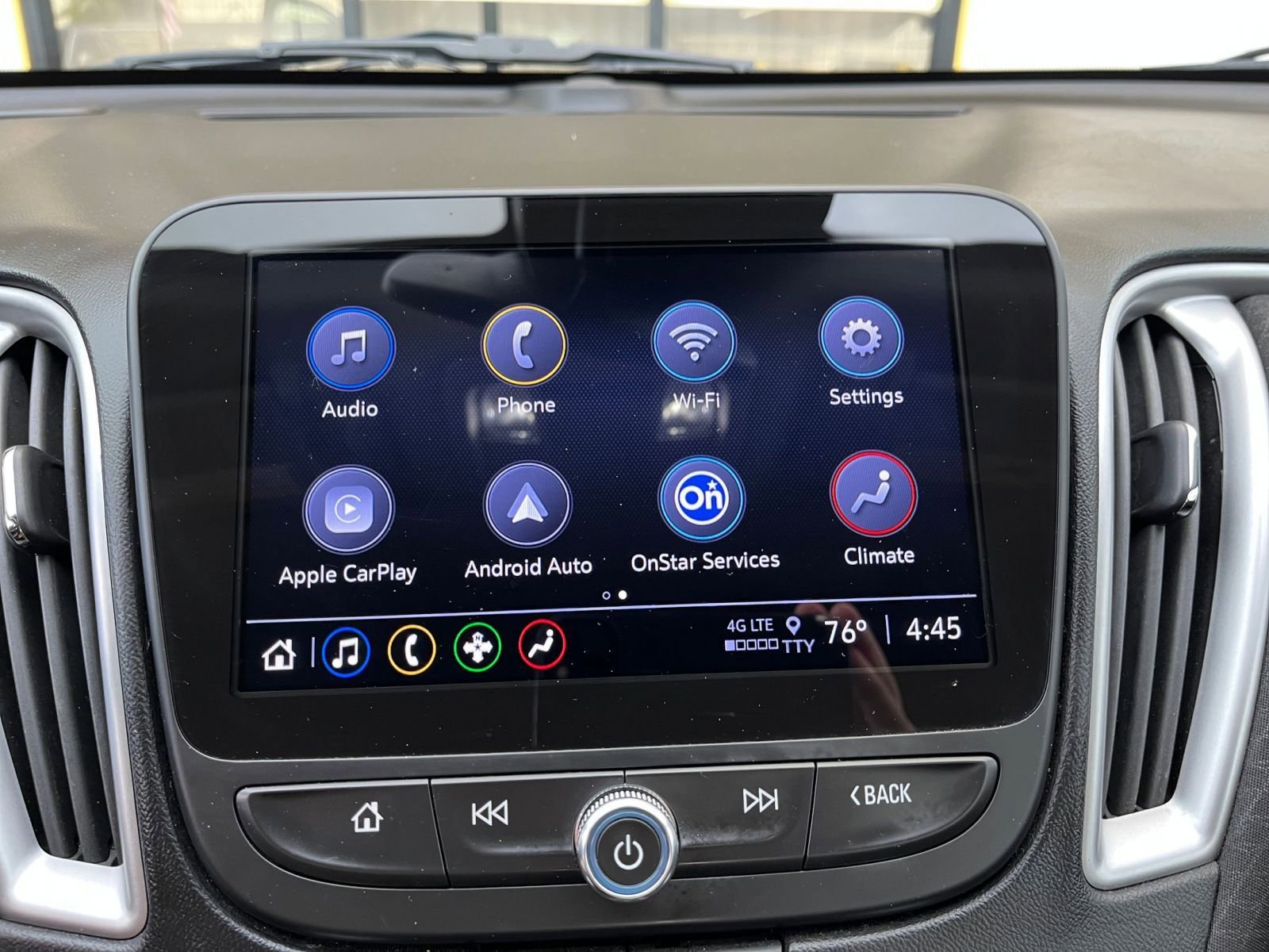 Thumbnail: 2023 Chevrolet Malibu - 21