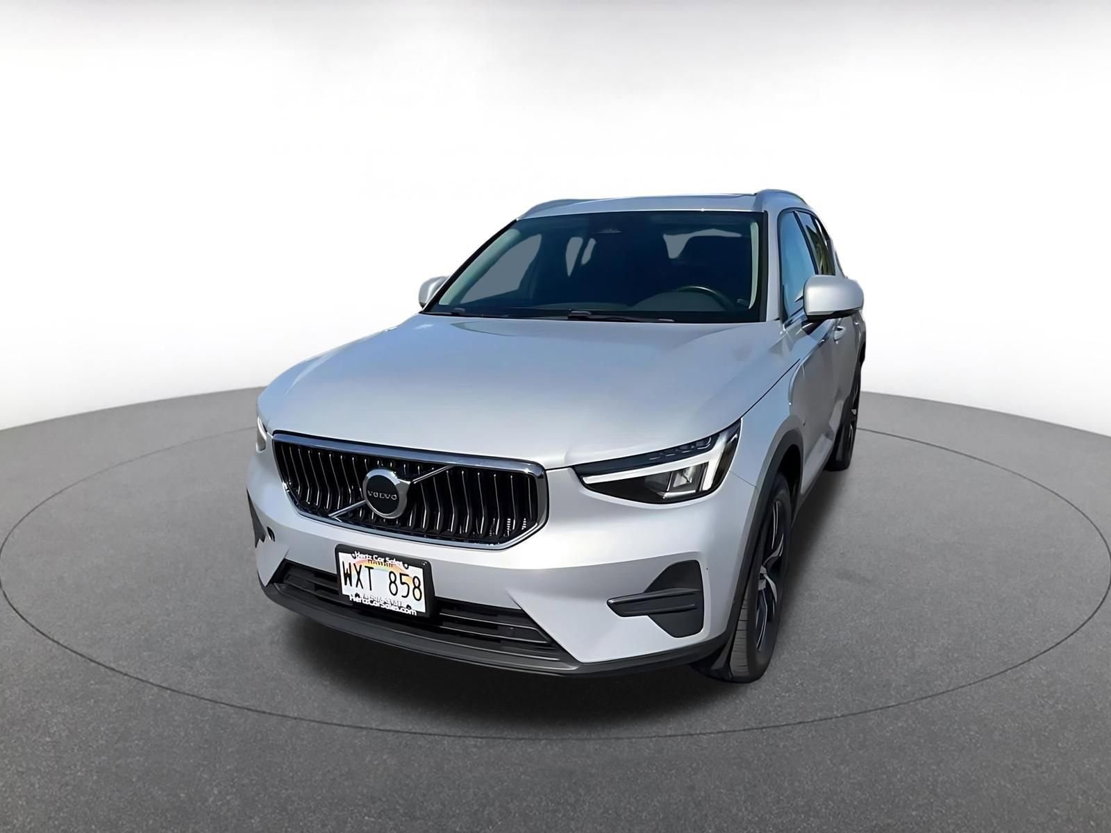 Thumbnail: 2024 Volvo XC40 - 7