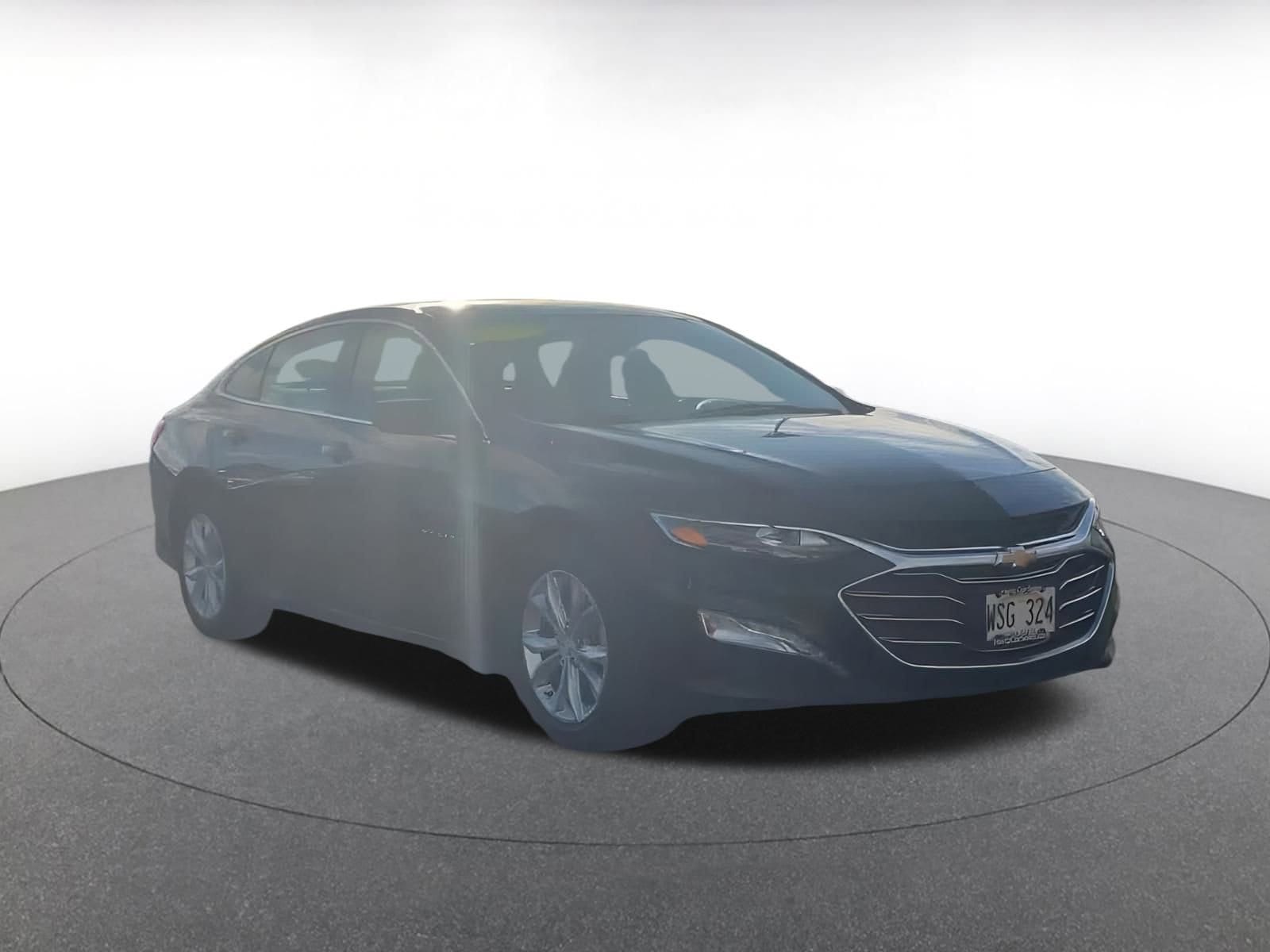 Thumbnail: 2023 Chevrolet Malibu - 3