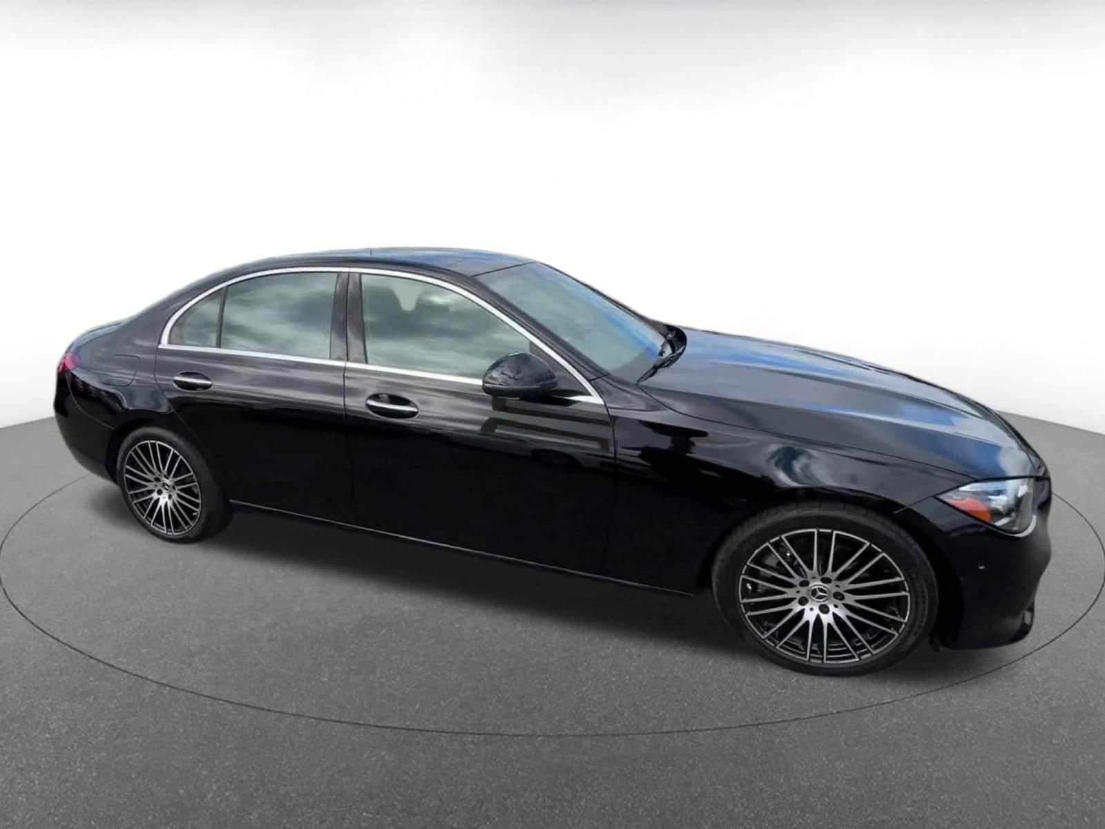 Thumbnail: 2024 Mercedes-Benz C-Class - 16