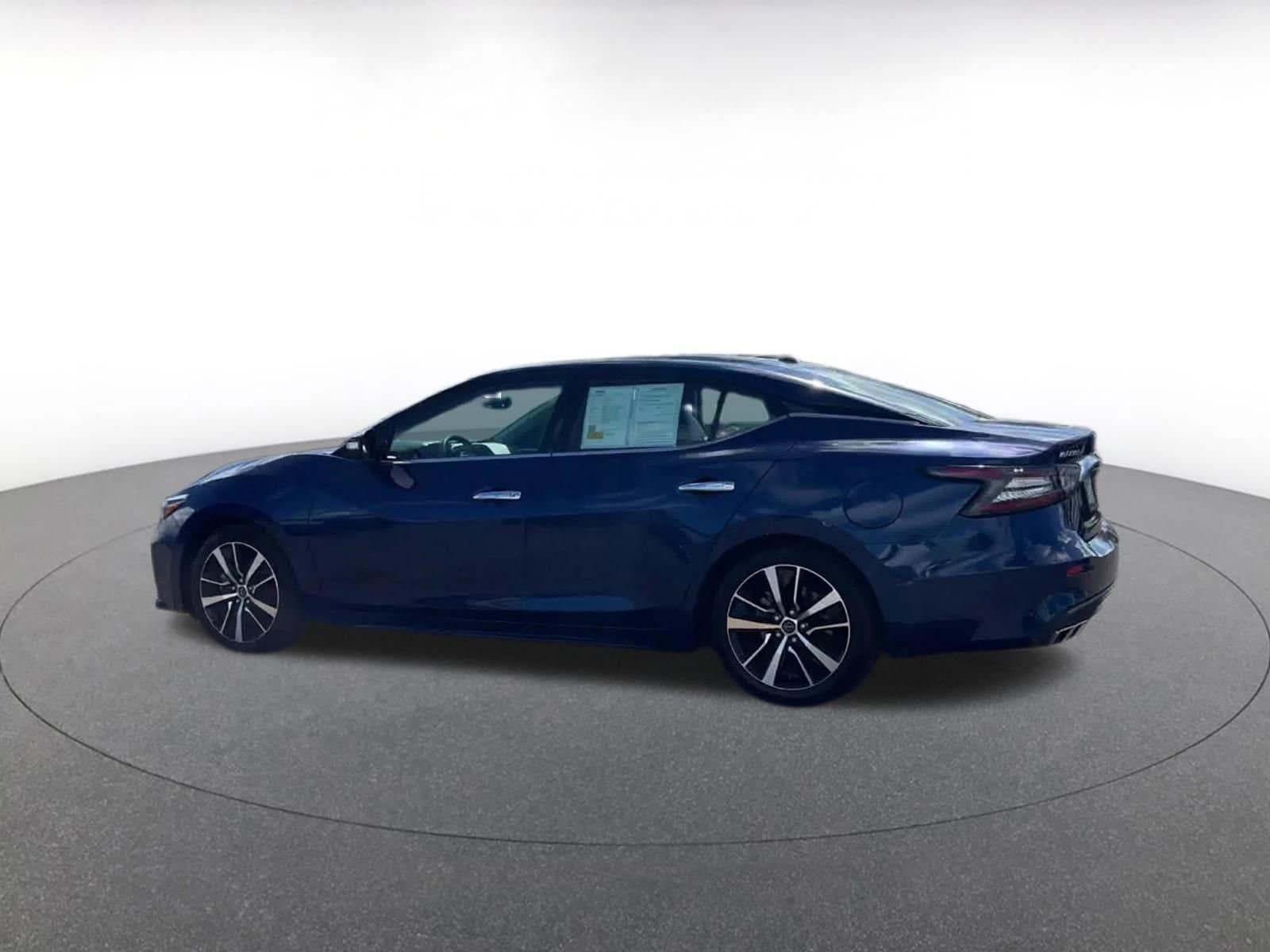 Thumbnail: 2023 Nissan Maxima - 10